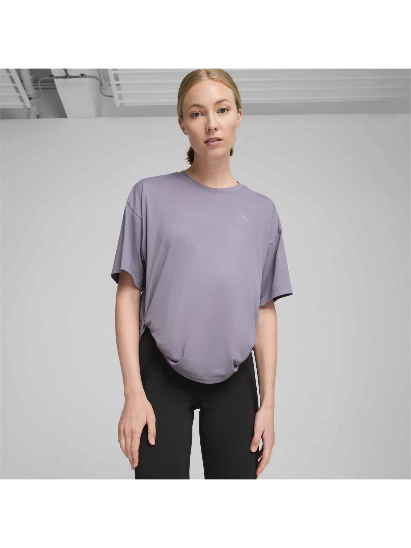 Футболка спортивная PUMA Studio Twist Tee модель 525679 Фото