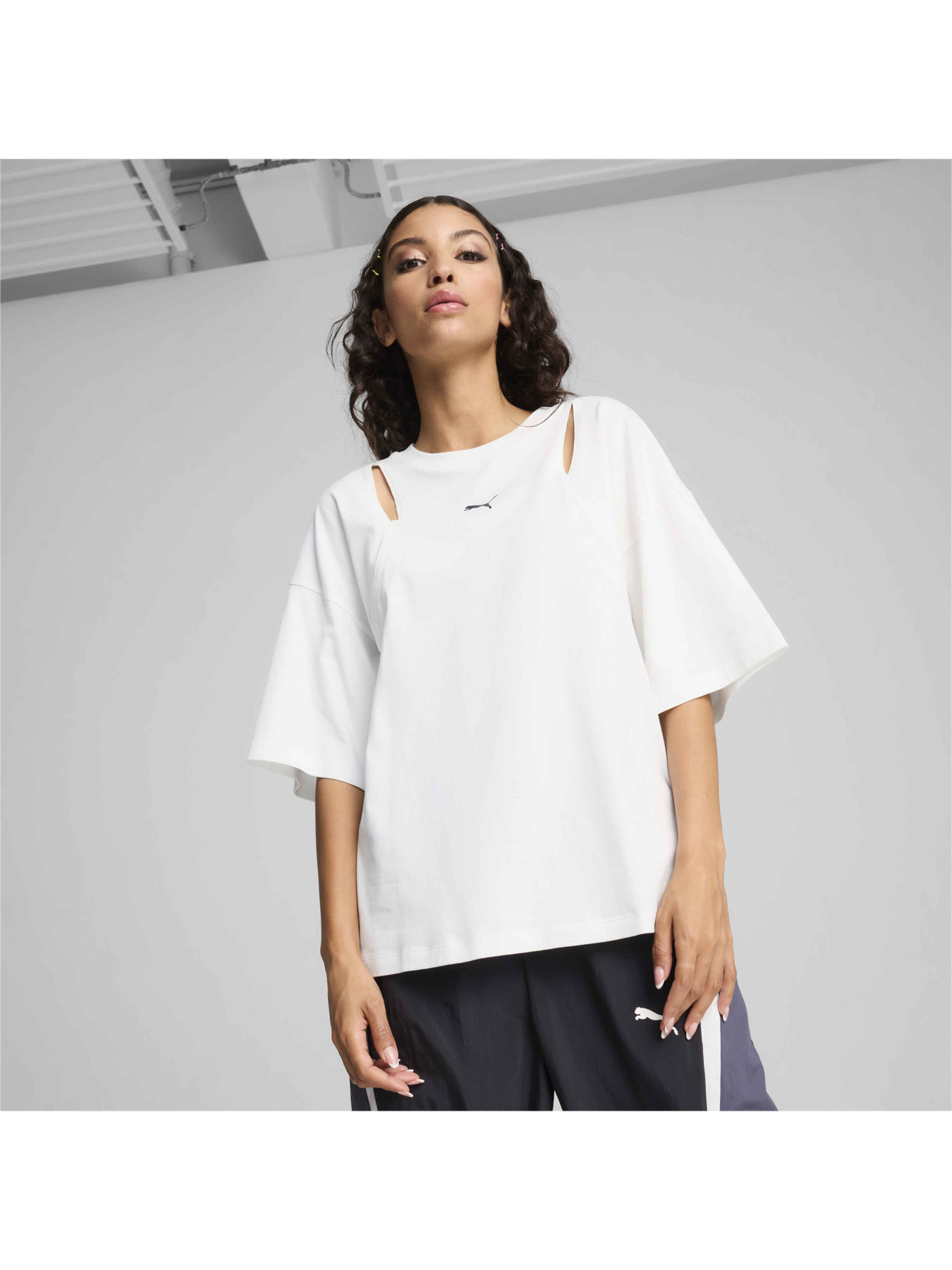 Футболка спортивна PUMA Dare To Oversized Cutout Tee модель 626644 Фото