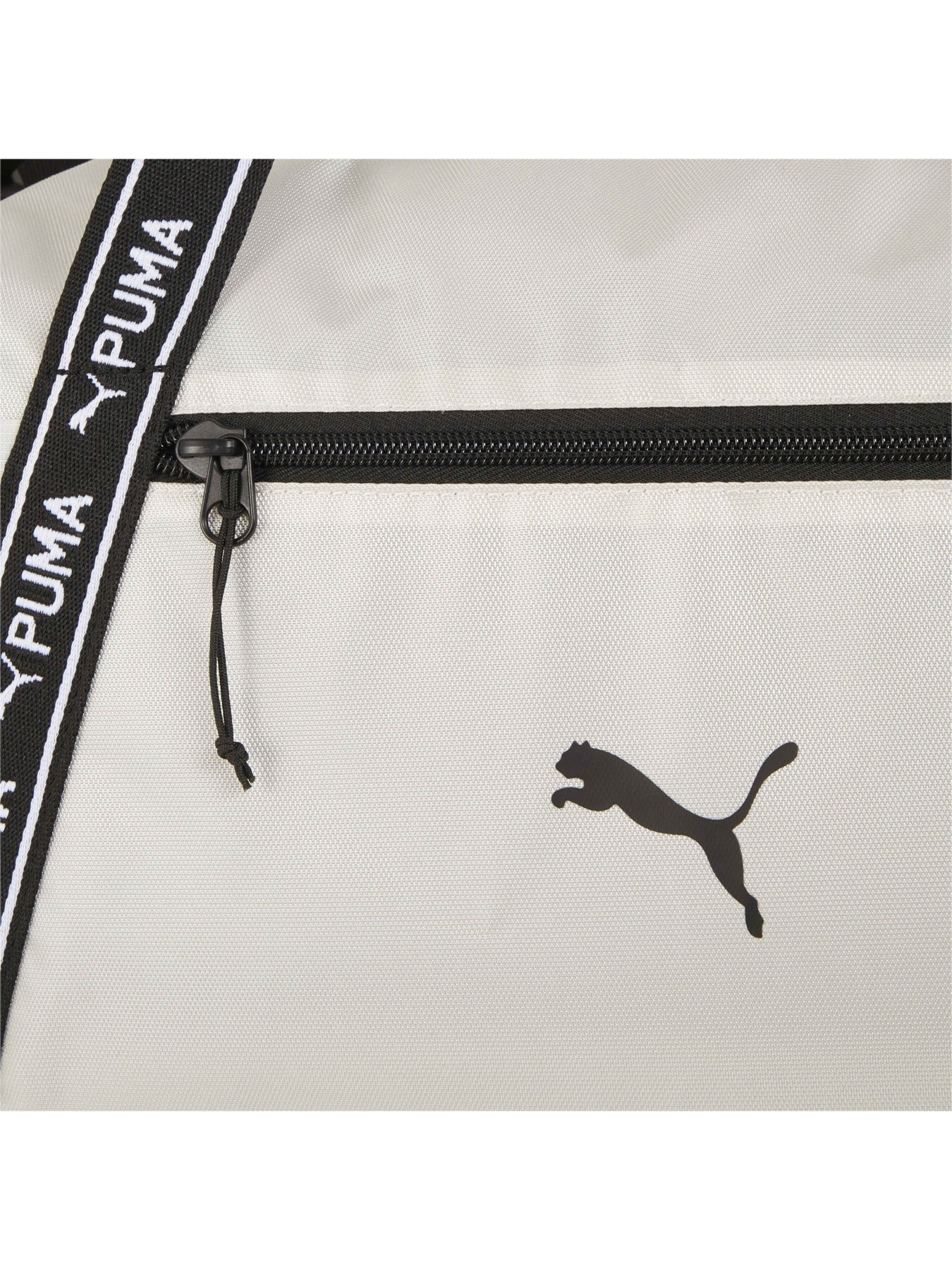 Дорожня сумка PUMA At Ess Sports Bag модель 090780 Фото