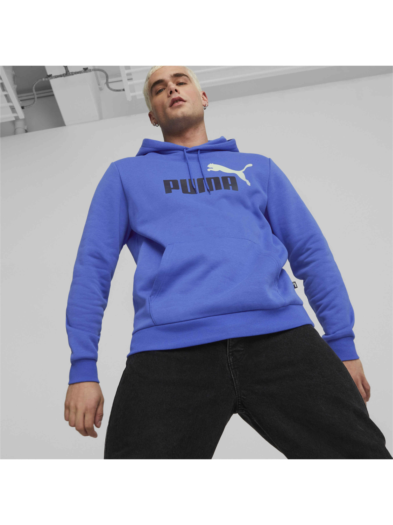 Худі PUMA Ess+ 2 Col Big Logo Hoodie модель 586764 Фото