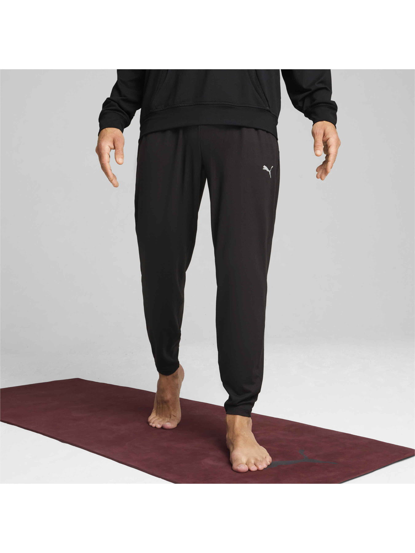 Штаны спортивные PUMA Foundations Tapered Pant модель 525742 Фото