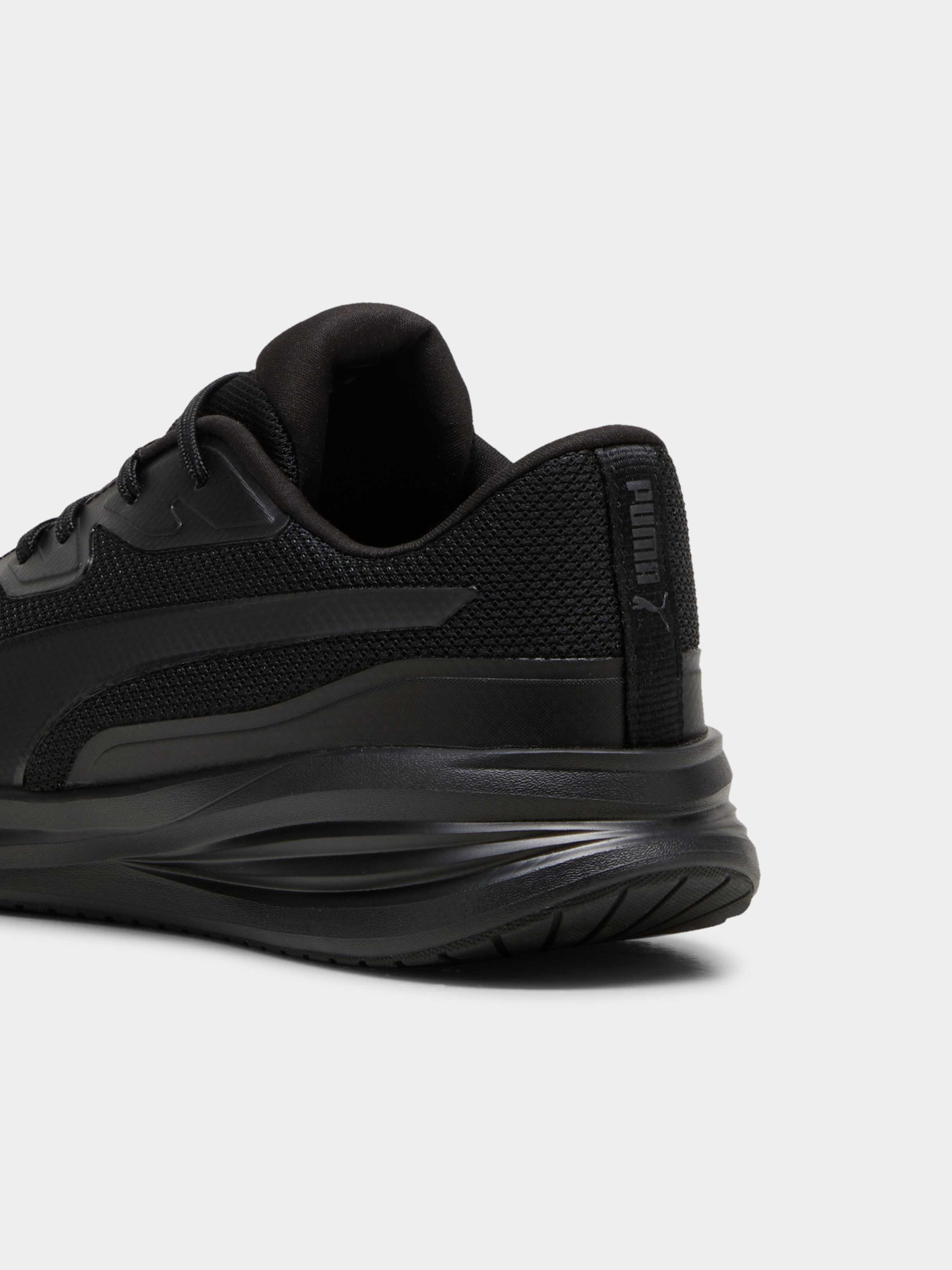 Кросівки для бігу PUMA Night Runner V3 модель 310040 Фото