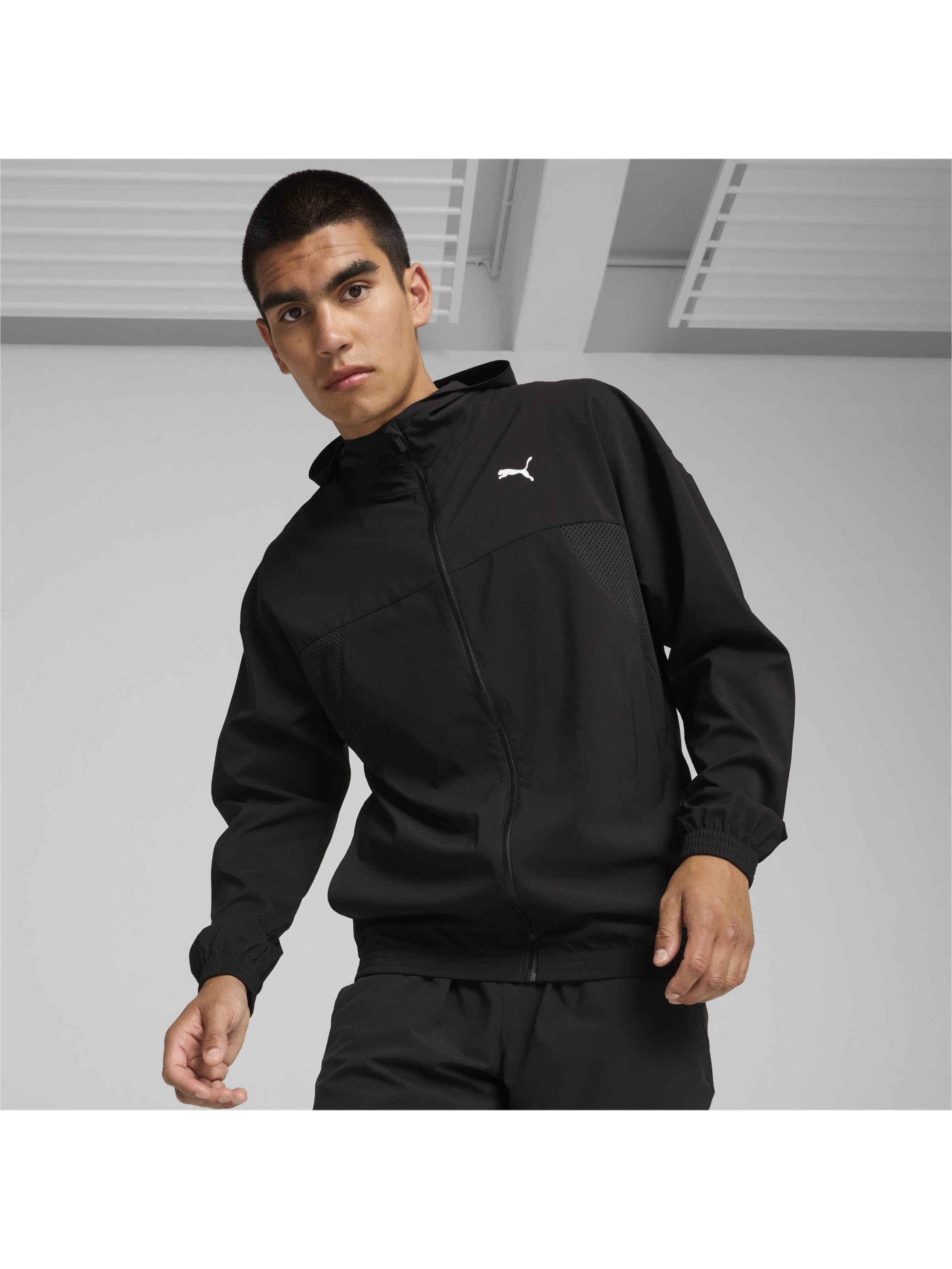 Кофта спортивная PUMA Fit Woven Fz Jacket модель 525724 Фото