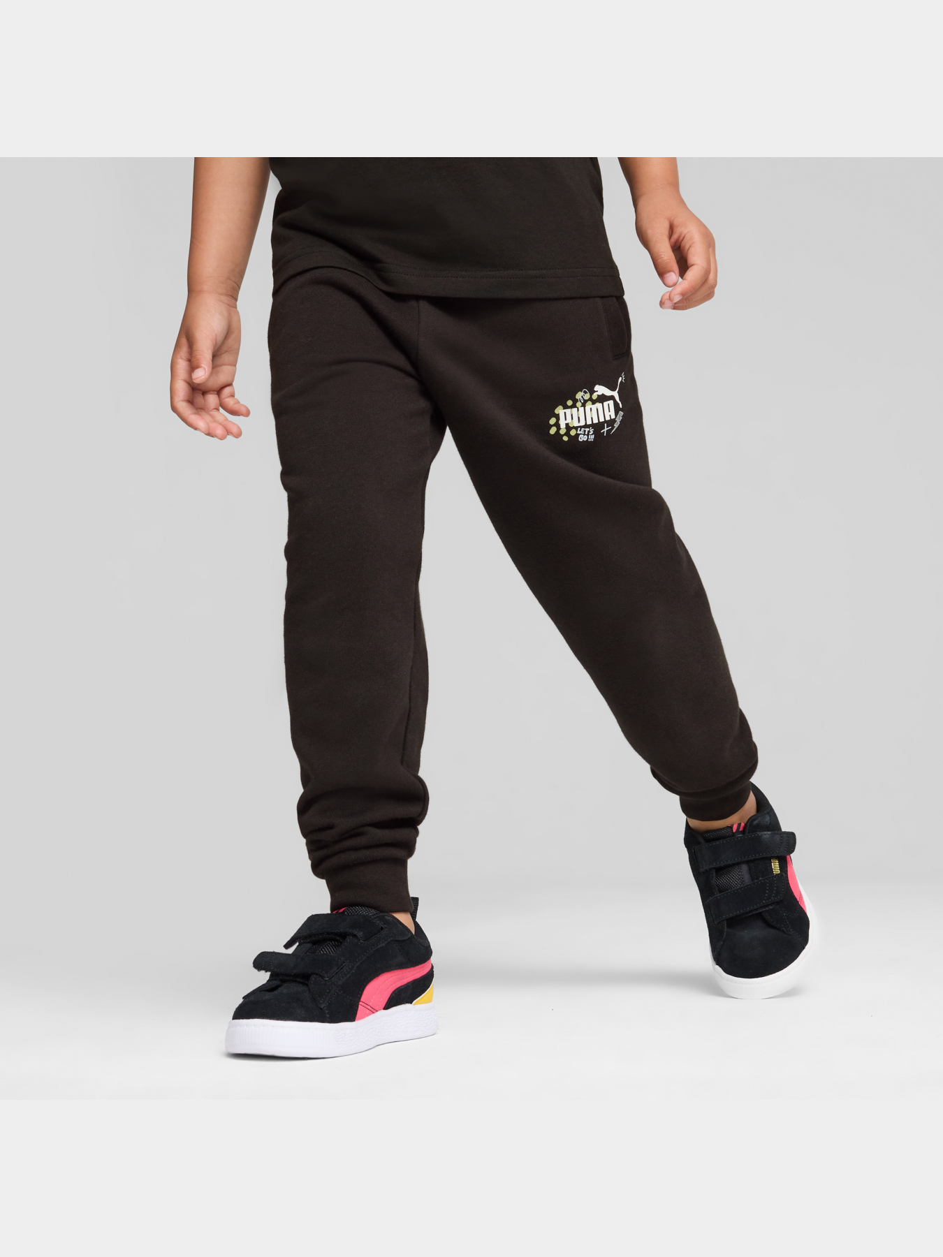 Спортивні штани PUMA Ess+ Fc Sweatpants модель 681884 Фото