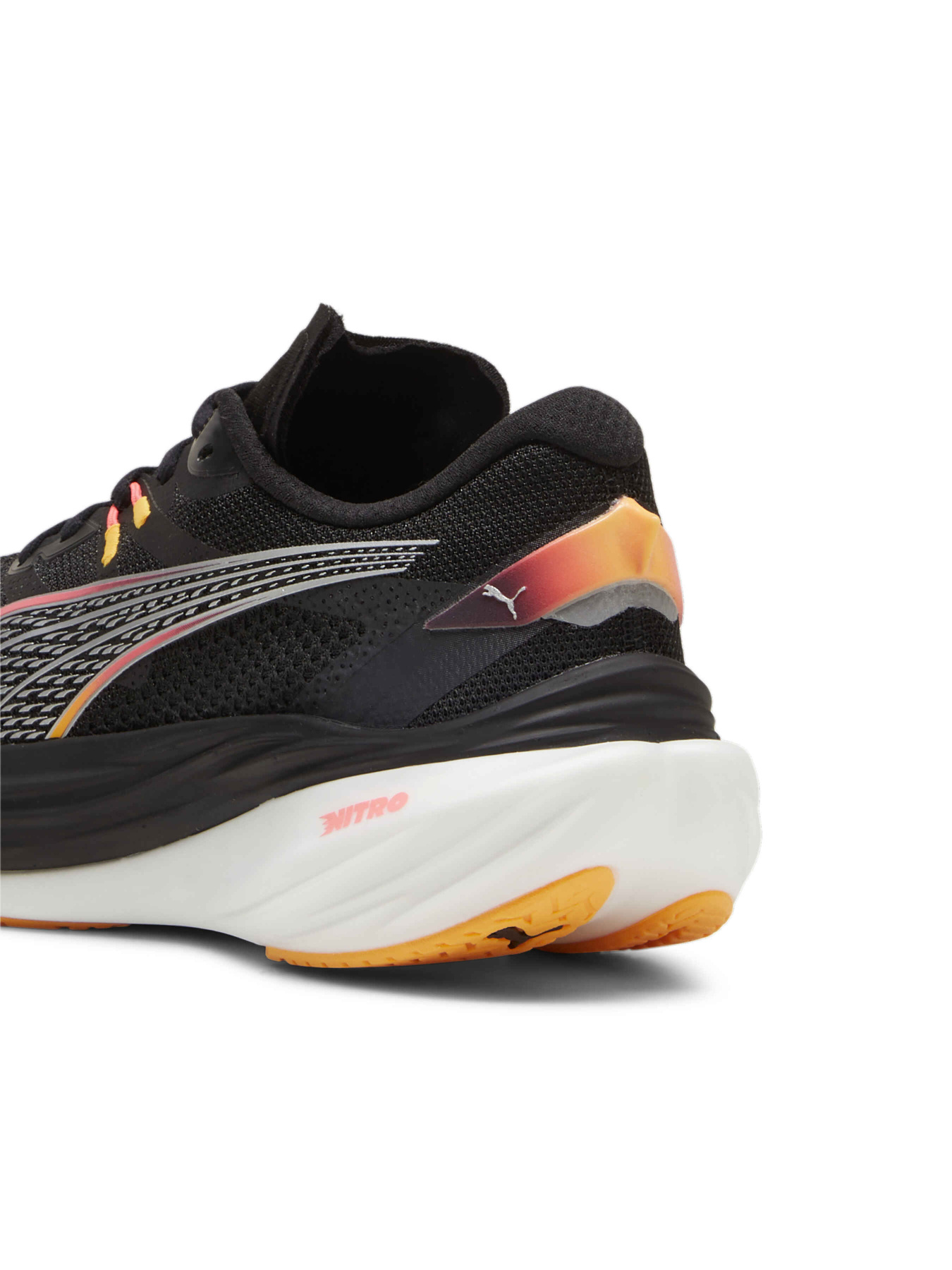 Кросівки для бігу PUMA Deviate Nitro™ 3 Wns модель 309708 Фото