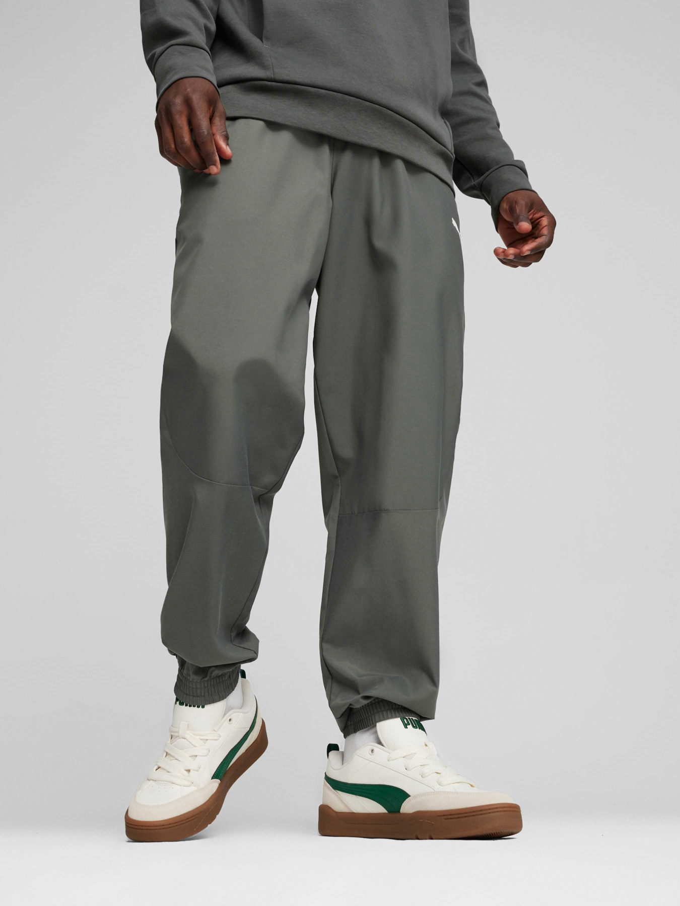 Штаны спортивные PUMA Rad/cal Woven Pants модель 679703 Фото