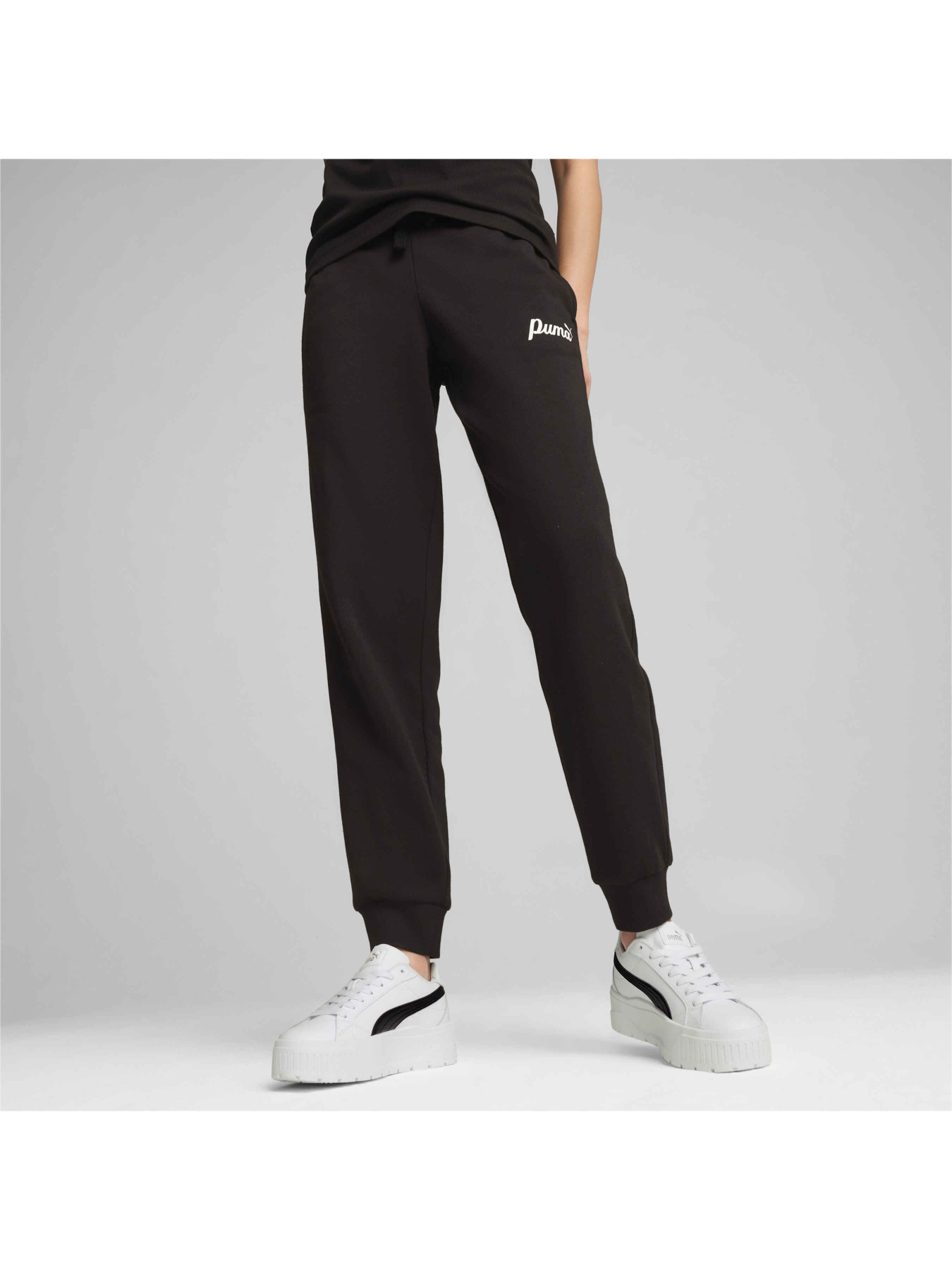 Джоггеры PUMA Ess+ Script Pants Fl модель 681536 Джоггеры PUMA Ess+ Script Pants Fl модель 681536 Фото