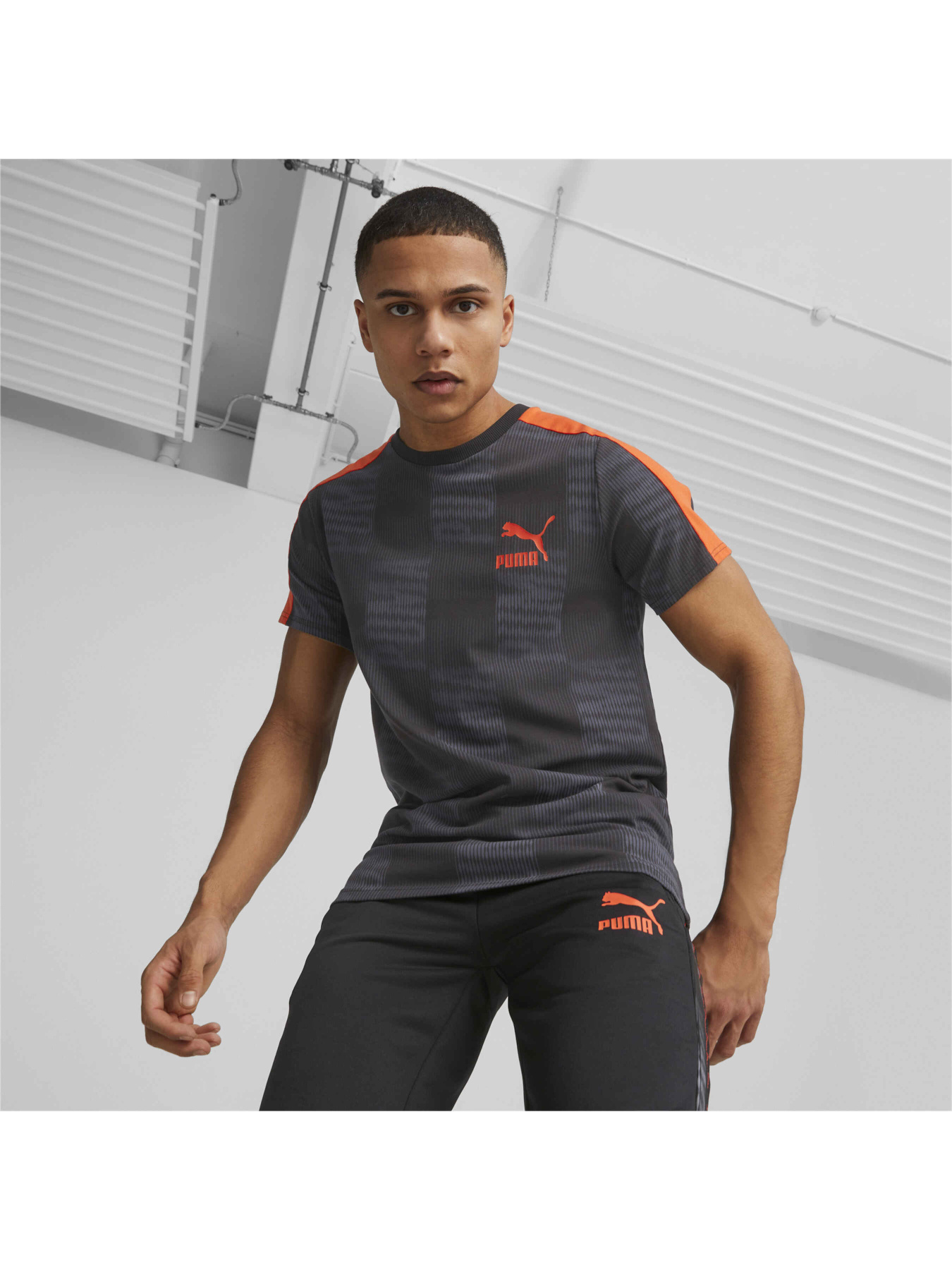 Футболка спортивна PUMA T7 Sport Tee модель 539626 Футболка спортивна PUMA T7 Sport Tee модель 539626 Фото