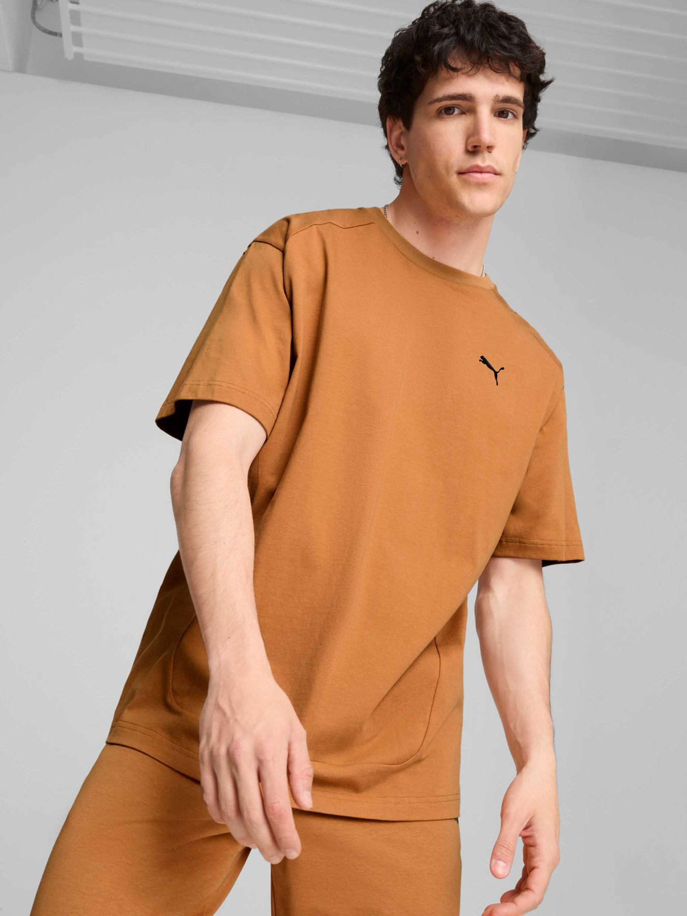 Футболка PUMA Rad/cal Tee модель 681617 Футболка PUMA Rad/cal Tee модель 681617 Фото