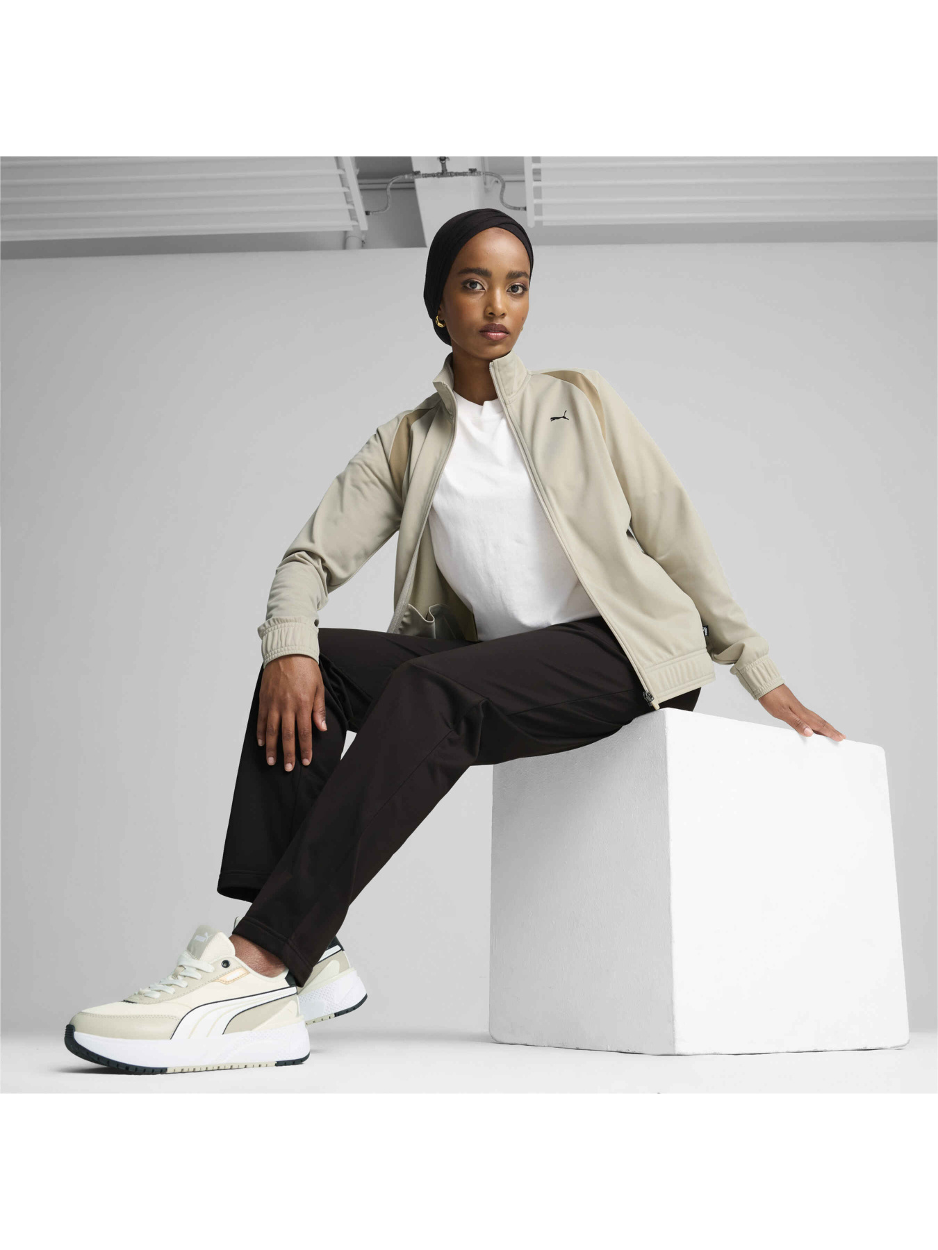 Спортивный костюм PUMA Classic Tricot Suit Op модель 675234 Фото