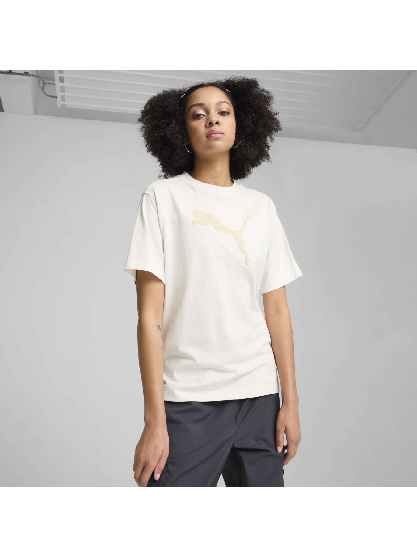 Футболка PUMA Her Graphic Tee модель 681619 Фото