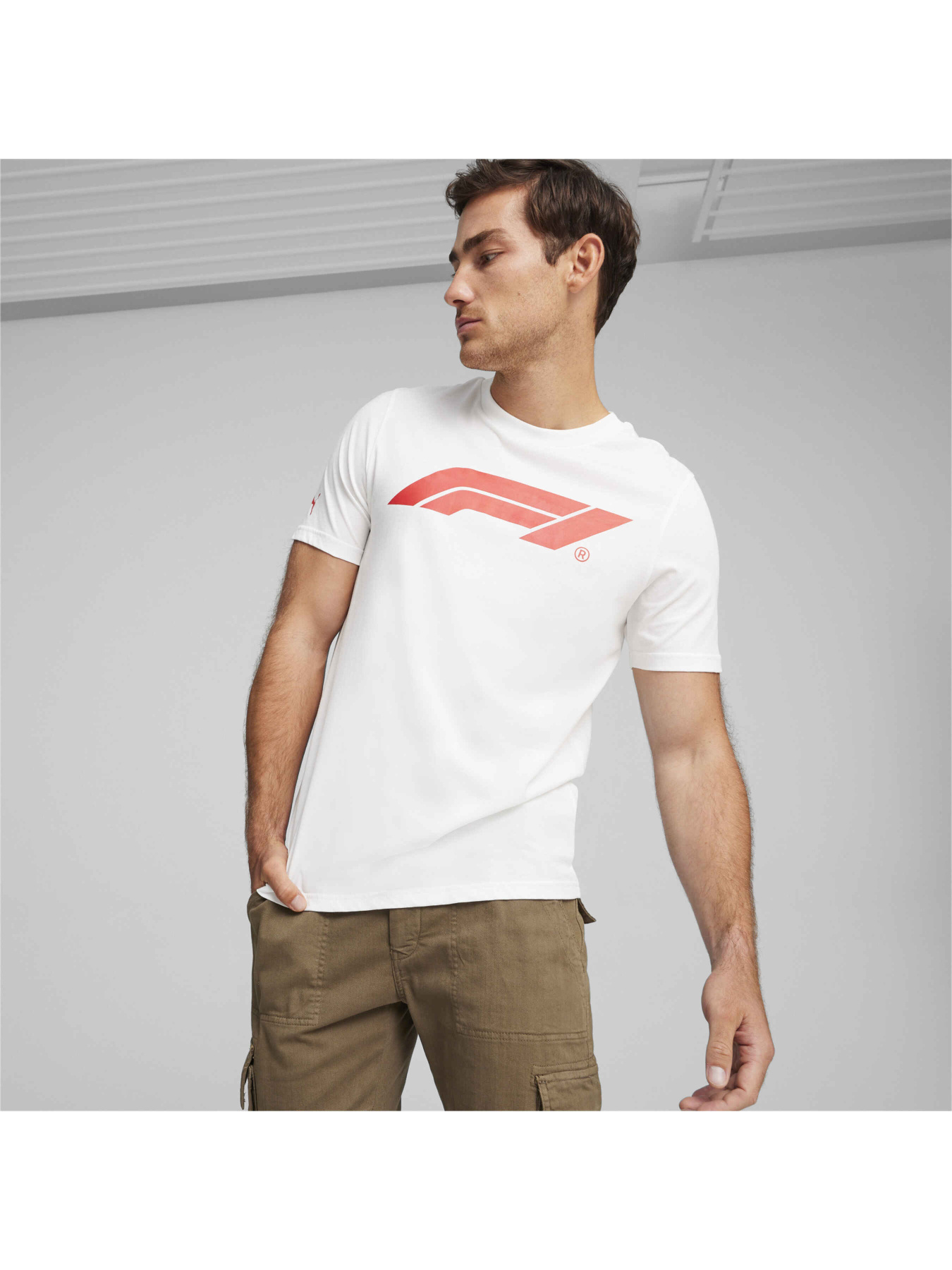 Футболка спортивная PUMA F1 Ess Logo Tee модель 625851 Фото