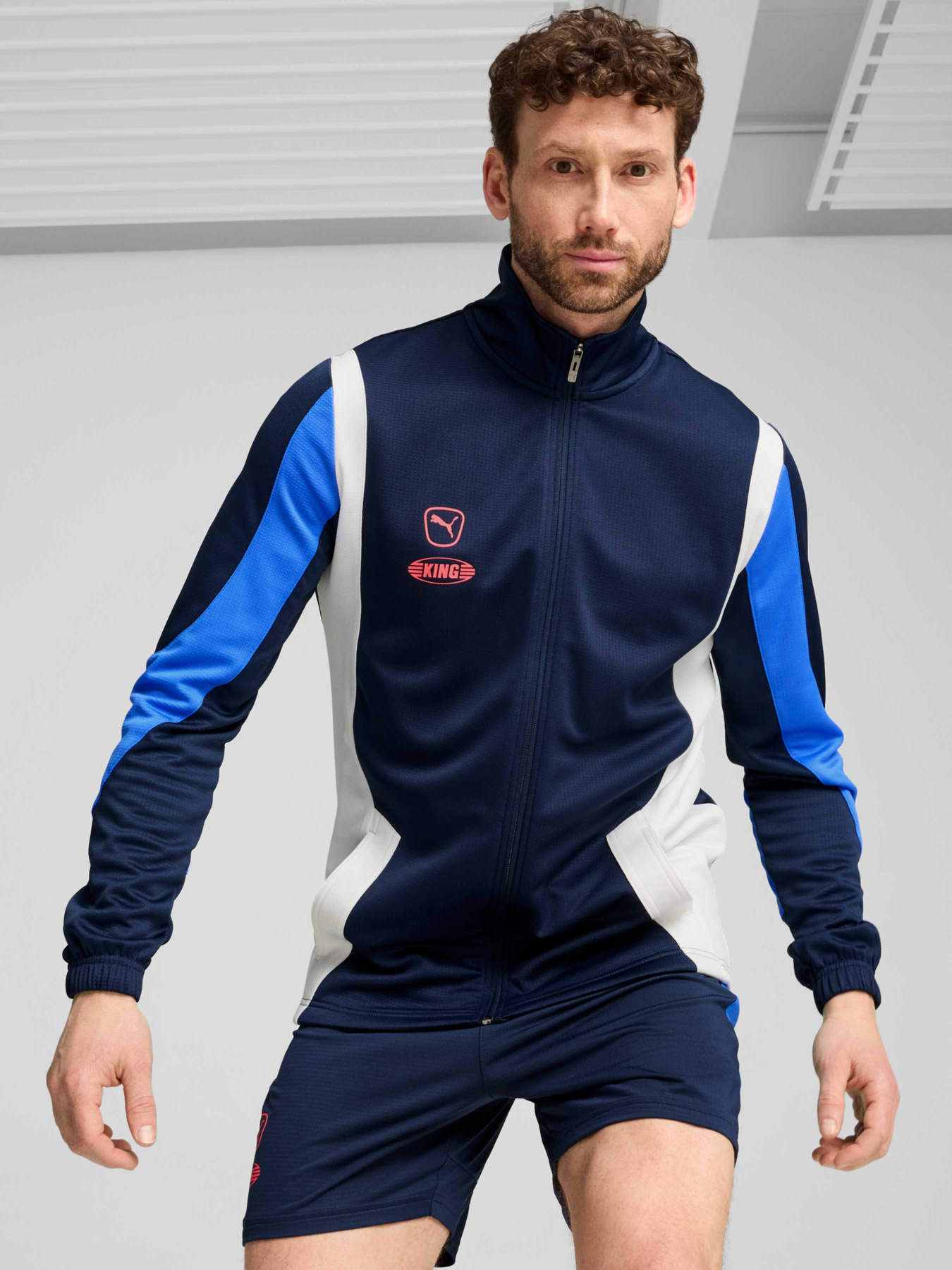 Кофта спортивная PUMA King Pro Jacket модель 658352 Фото