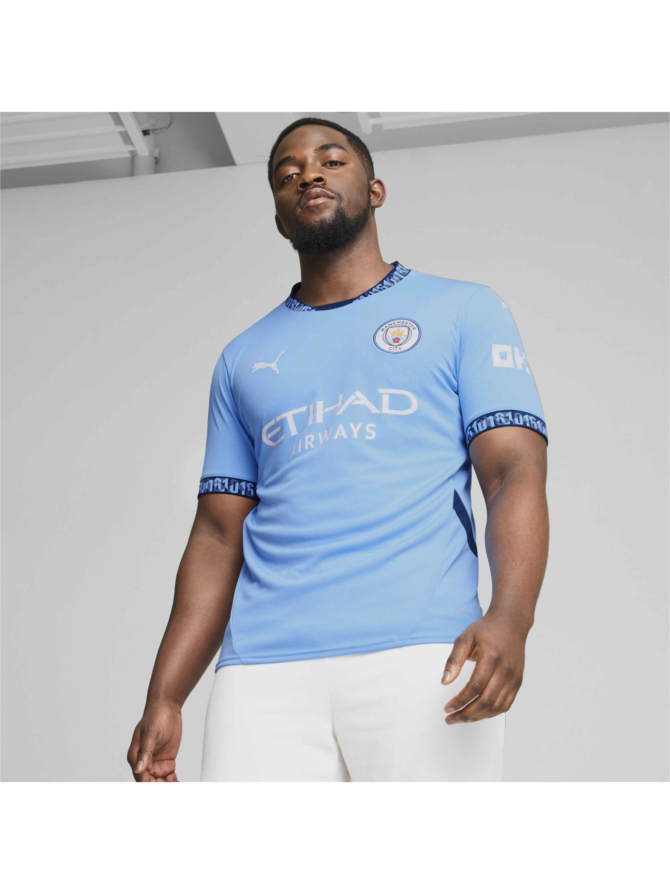 Футболка спортивная PUMA Mcfc Home Jersey Replica модель 775075 Фото