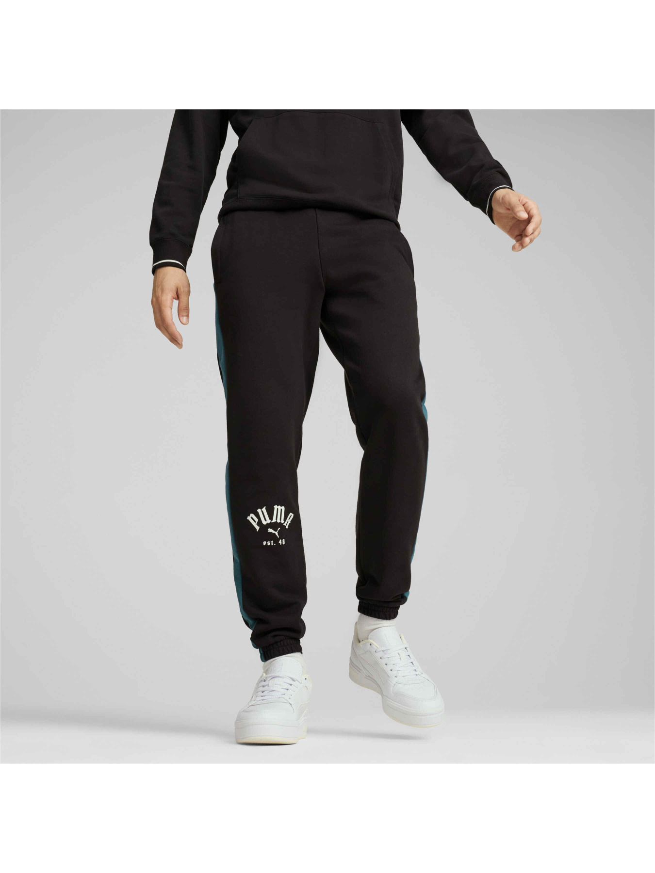 Штаны спортивные PUMA T7 Play.paris. Sweatpants модель 626768 Фото