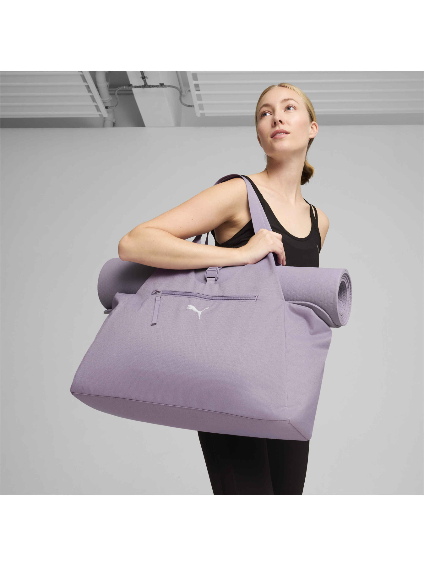 Дорожня сумка PUMA Studio Bag модель 090422 Фото