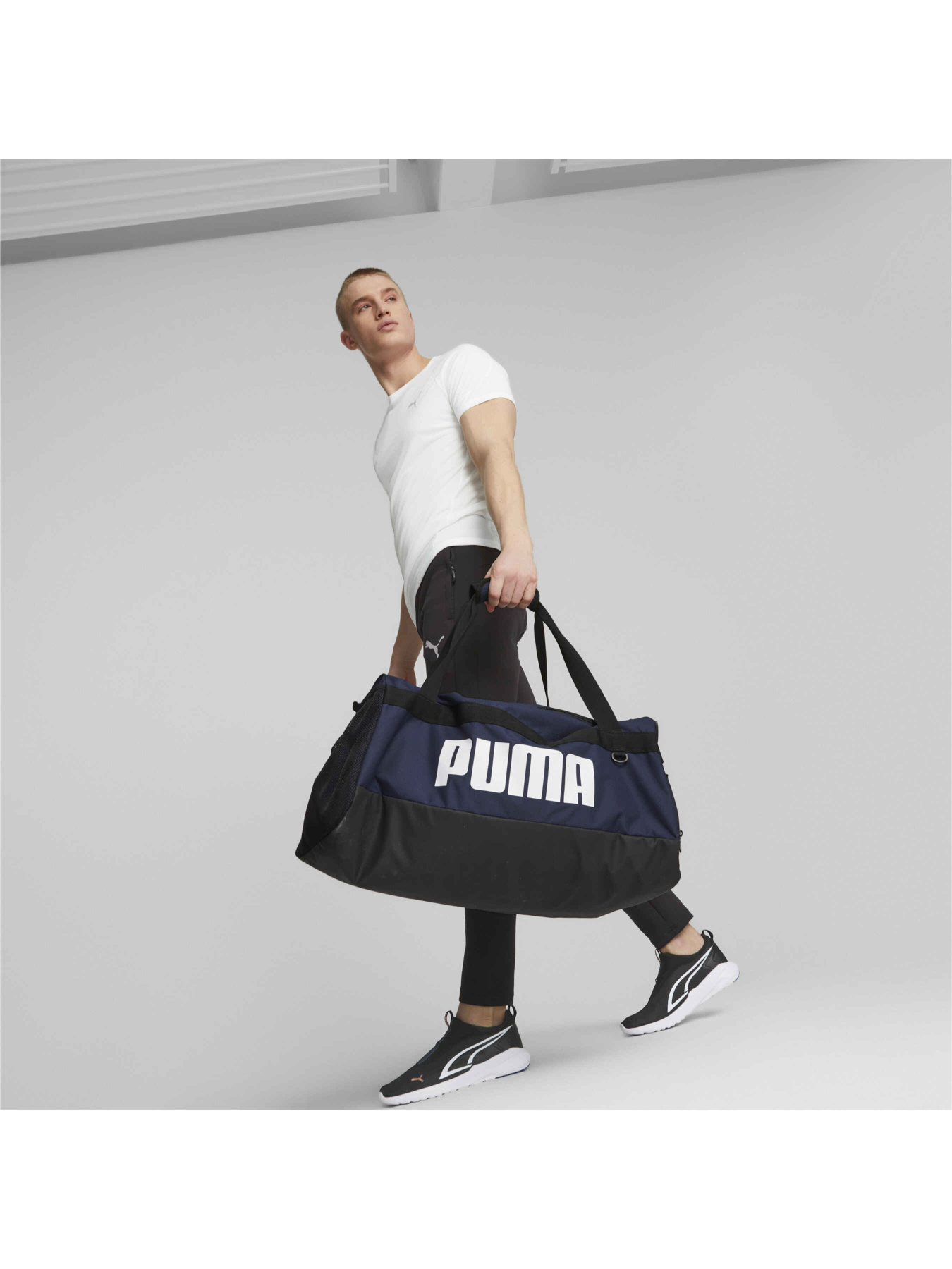 Дорожня сумка PUMA Challenger Duffel Bag M модель 079531 Фото