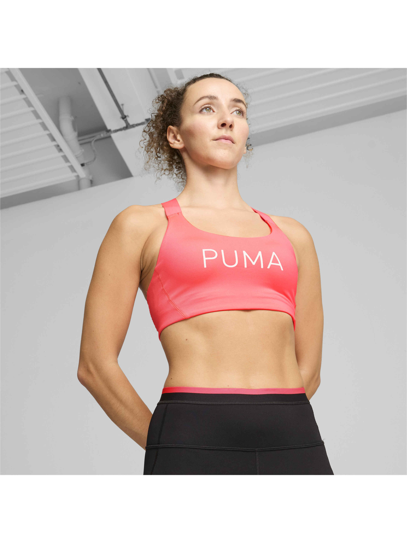 Спортивный топ PUMA 4keeps Eversculpt Bra модель 524785 Фото