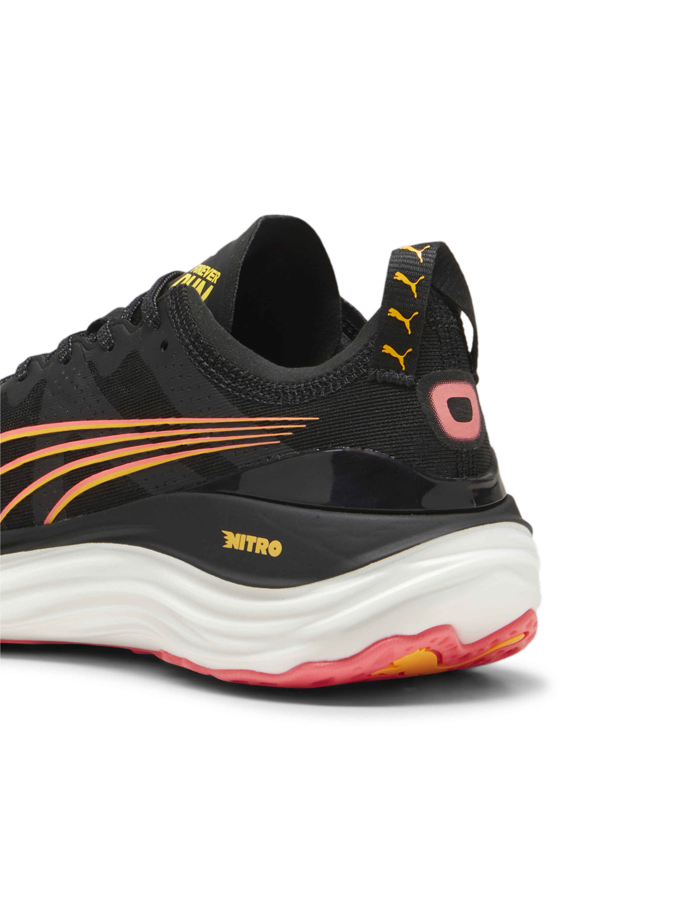 Кросівки для бігу PUMA Foreverrun Nitro™ Wns модель 377758 Фото