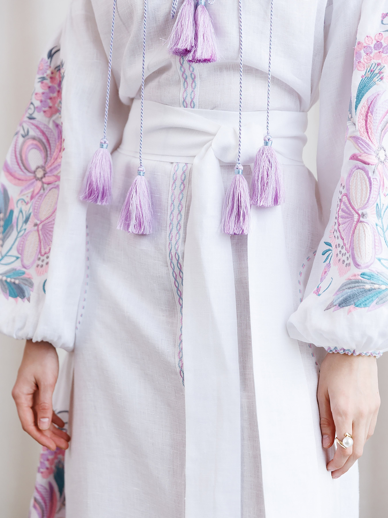 Вишита сукня Embroidered Gem модель 052411 Фото