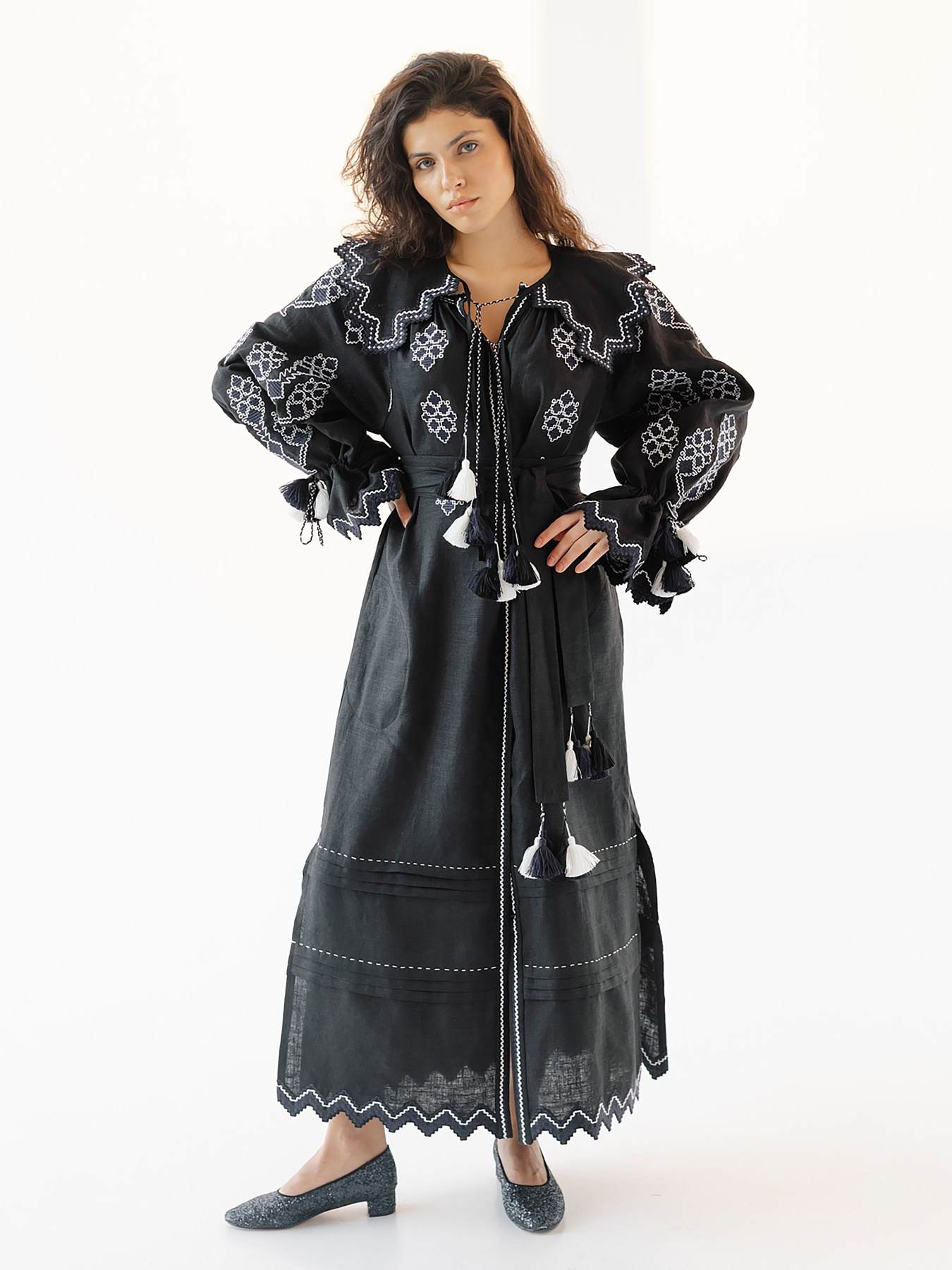 Вишита сукня Embroidered Gem модель 52416 Фото