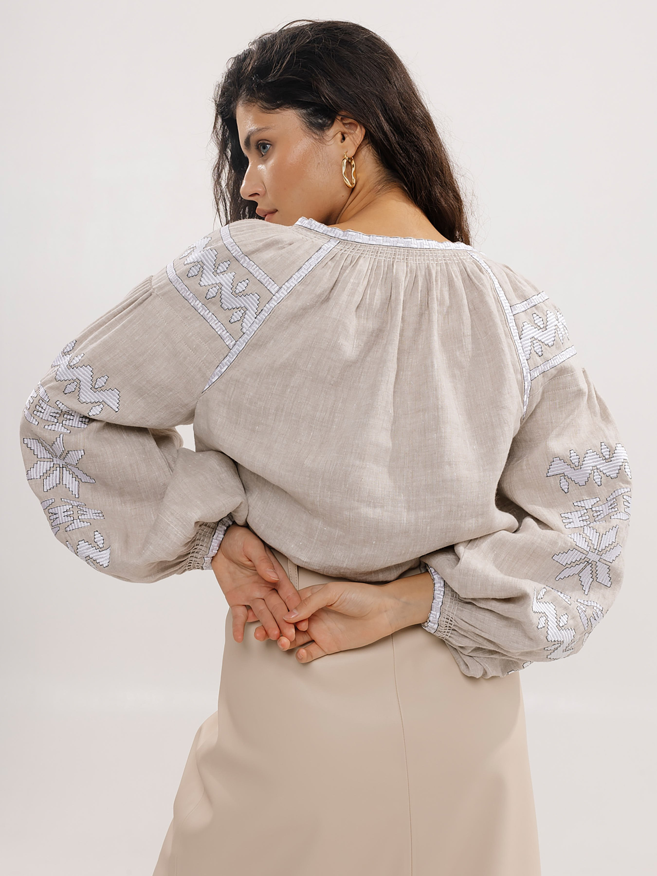 Вишита сорочка Embroidered Gem модель 52420 Фото