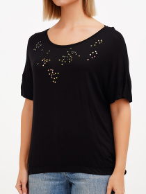 Блуза Sassofono модель A272-SF-1627_чёрный Блуза Sassofono модель A272-SF-1627_чёрный Фото