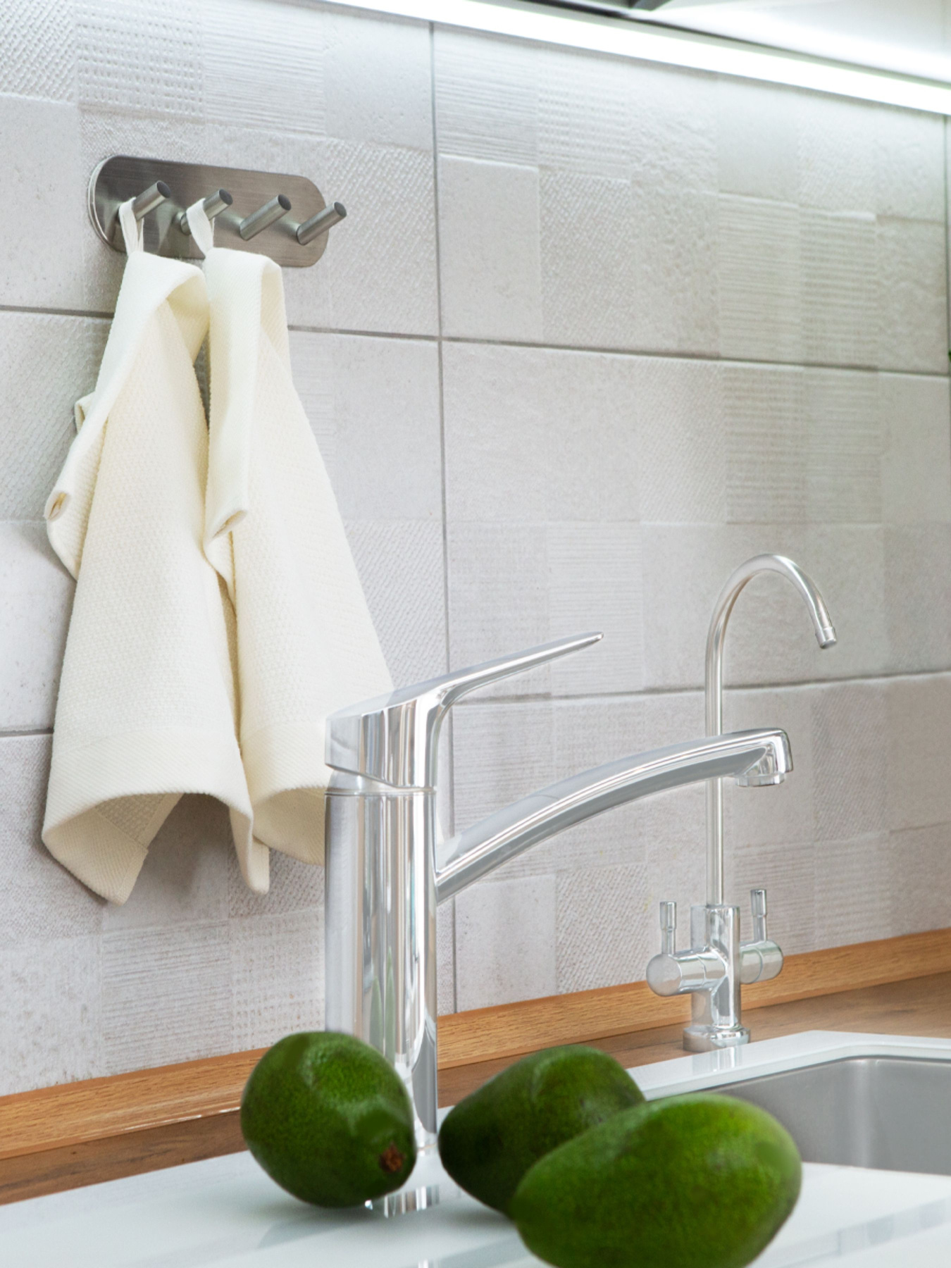 Вешалка на 4 крючка из нержавеющей стали MBM MY HOME модель HSS-192R SS Фото