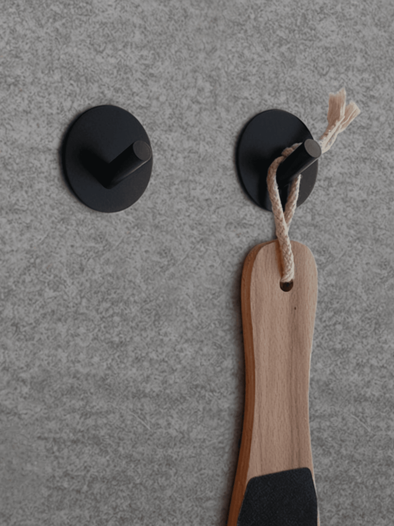 Крючок круглый клеящийся из нержавеющей стали черный MBM MY HOME модель HSS-504R BLACK Фото