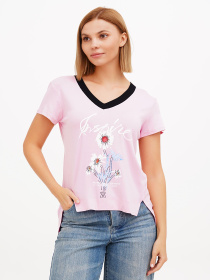 Футболка Sassofono модель A272-SF-1649_розовый Фото