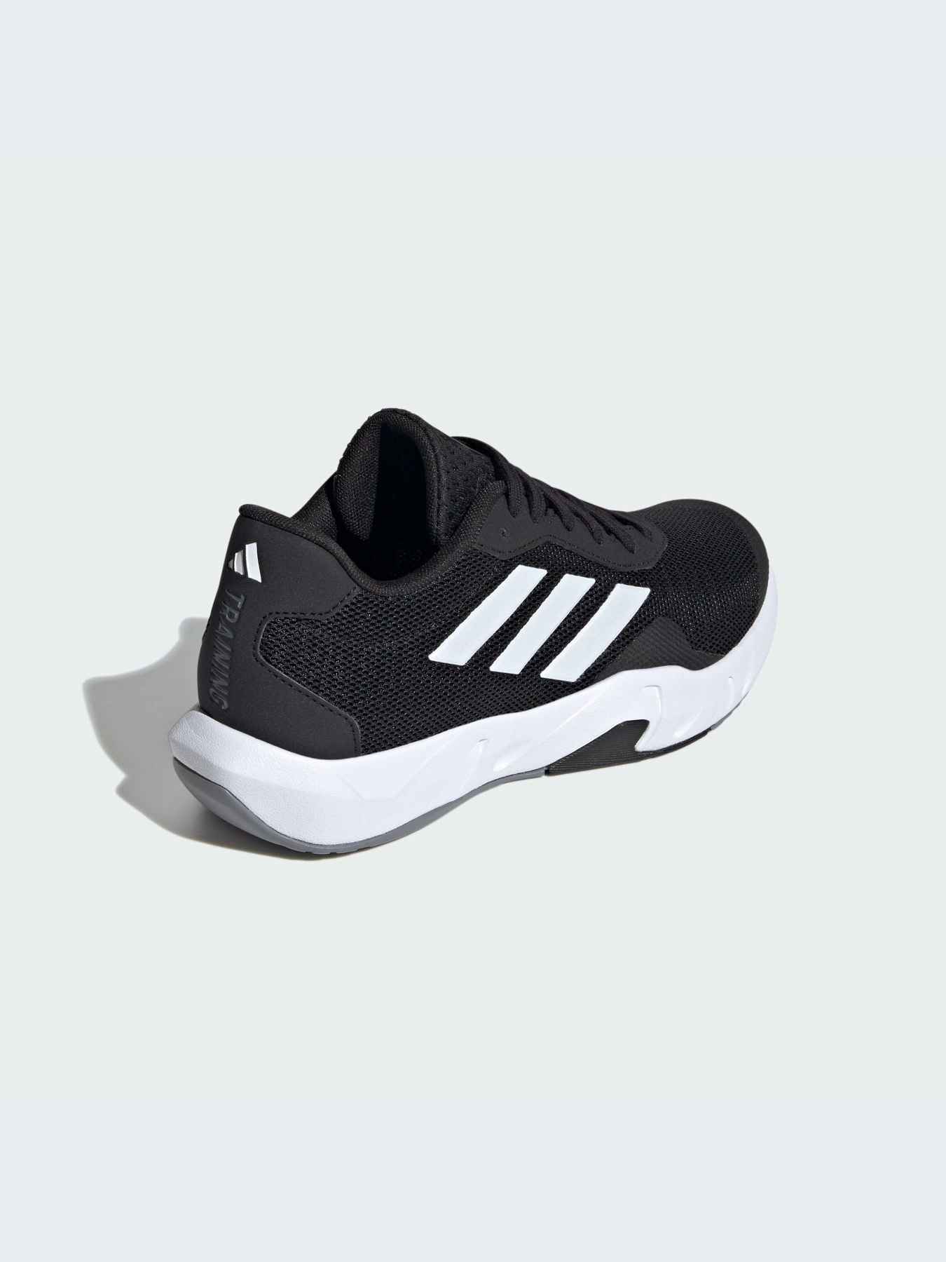 Кросівки для тренувань Adidas модель IF0957 Фото