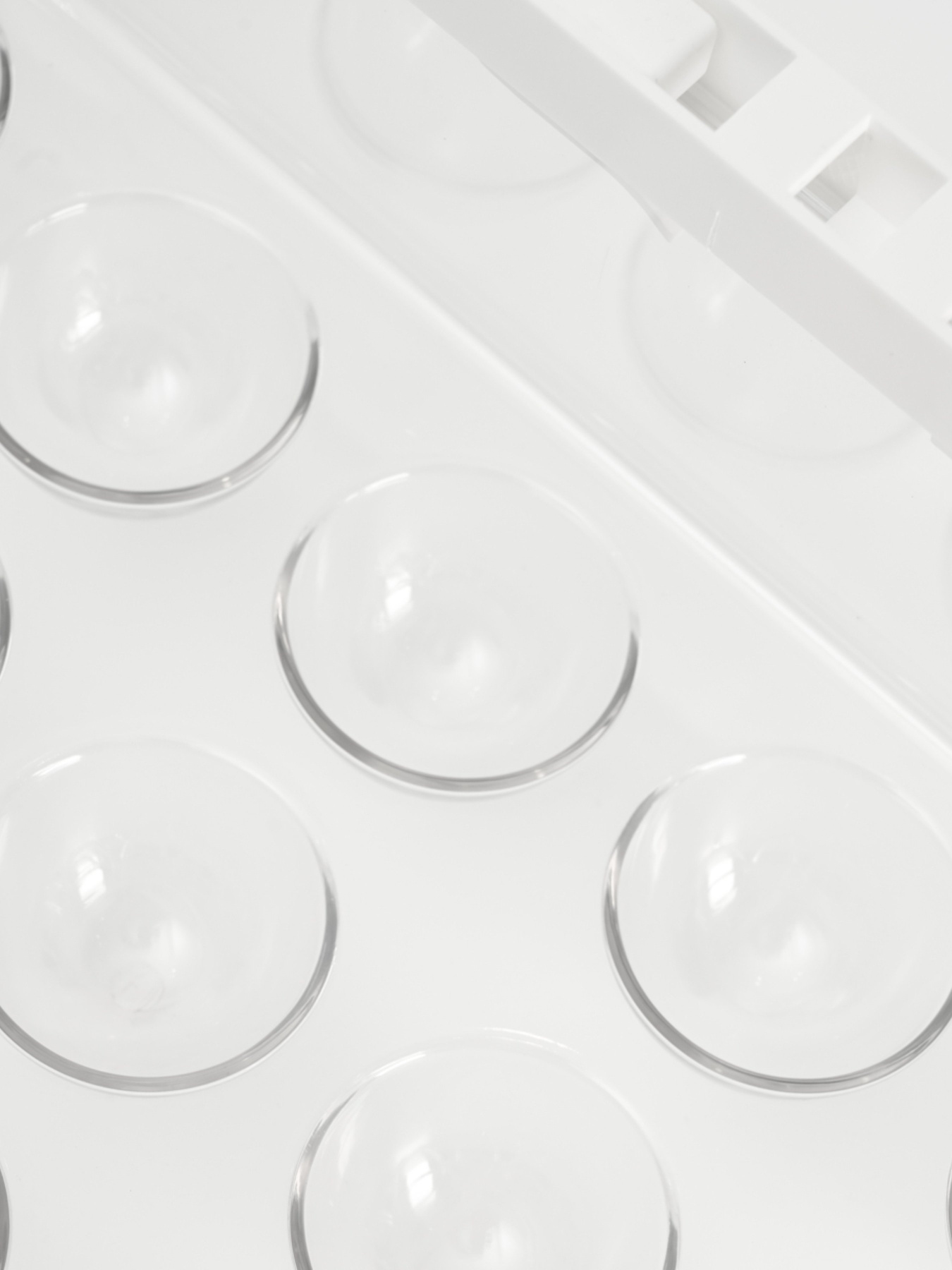 Контейнер подвесной для яиц в холодильник MBM MY HOME модель KP-69 T Фото