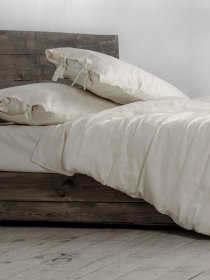 Комплект постільної білизни Crema на завʼязках з натурального сатину OWLED Модель SB1-1001-CRZ Фото