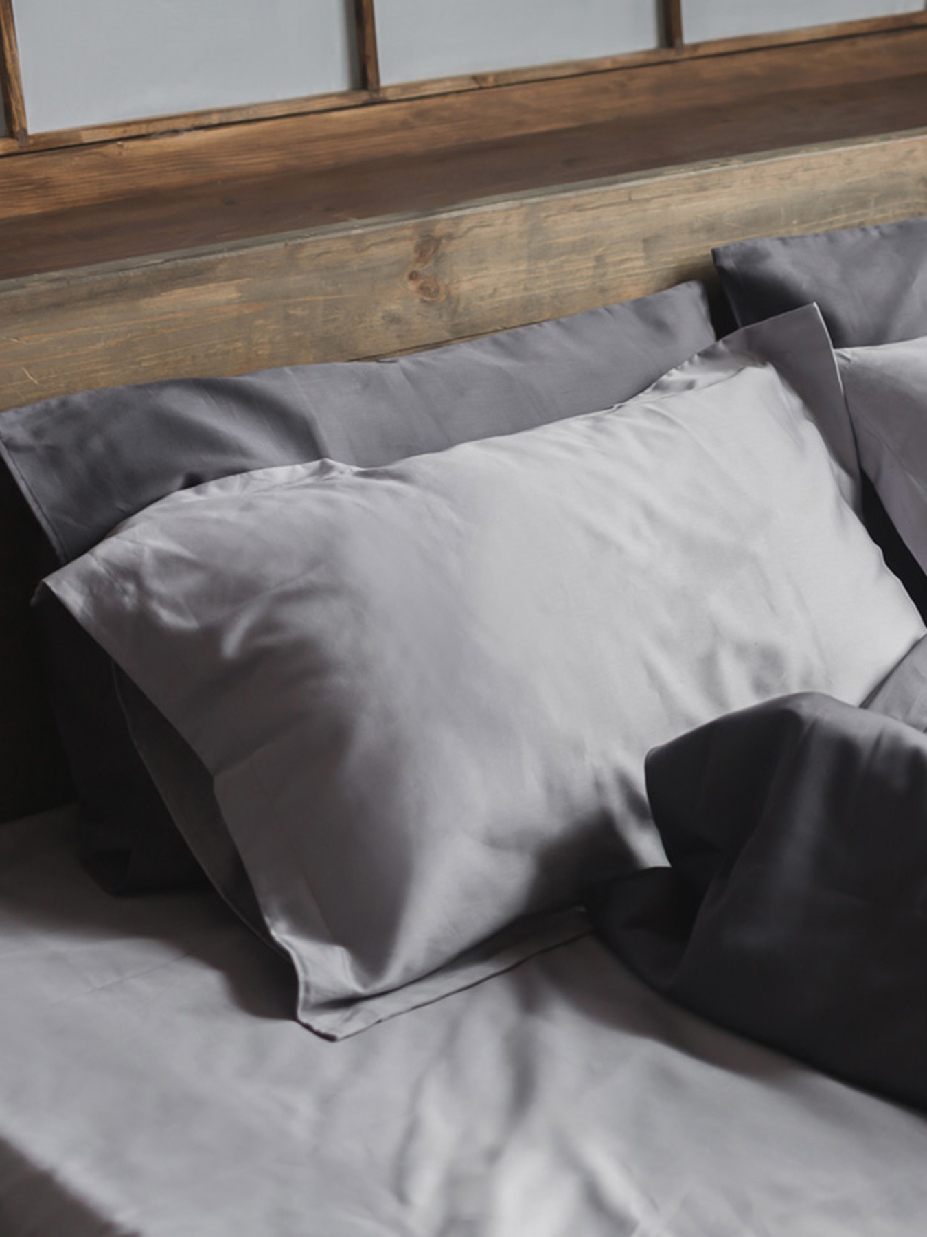 Комплект постільної білизни Gray and Grey з натурального сатину OWLED модель SB1-1001-GG Комплект постільної білизни Gray and Grey з натурального сатину OWLED модель SB1-1001-GG Фото