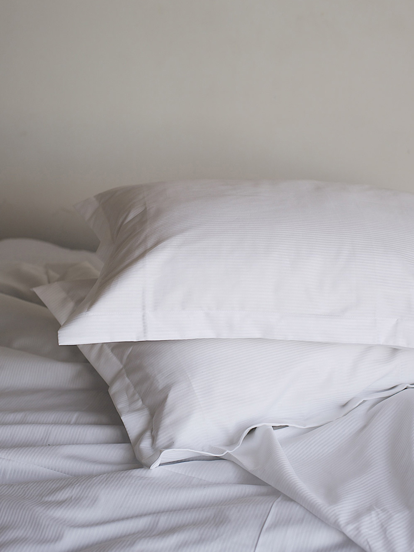 Комплект постельного белья California с натурального страйп сатина OWLED модель SSB2-2002-C Комплект постельного белья California с натурального страйп сатина OWLED модель SSB2-2002-C Фото