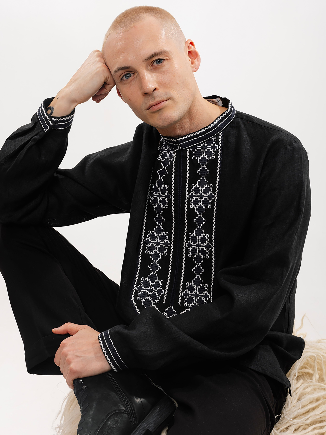 Вишита сорочка Embroidered Gem модель 5241636 Фото