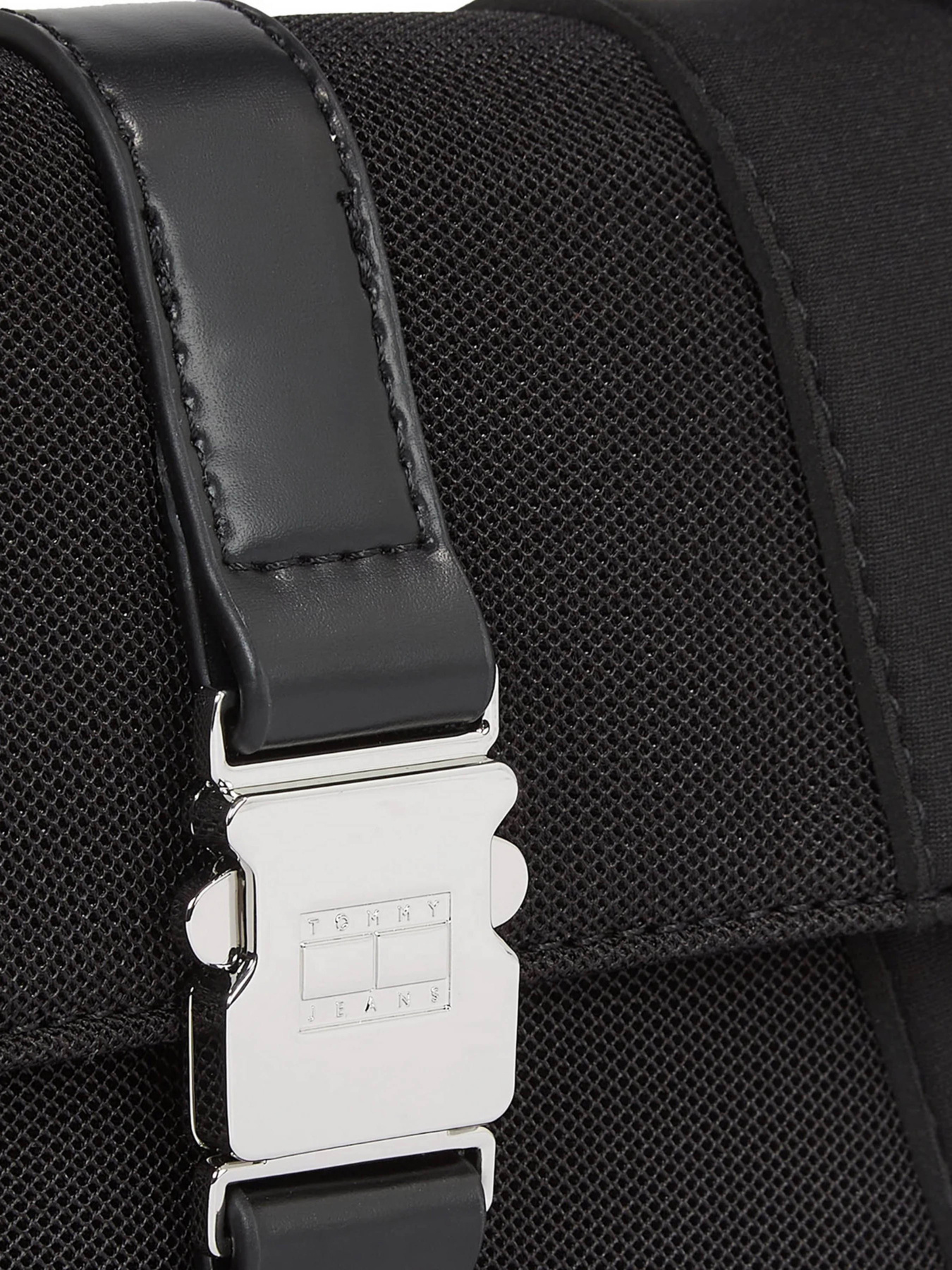 Сумки Tommy Hilfiger модель AW0AW16216-BDS Фото