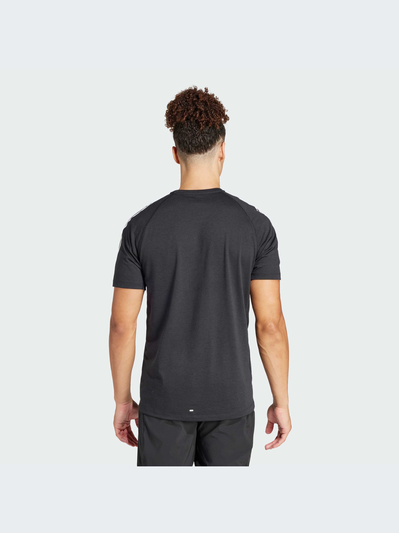 Спортивна футболка Adidas 3 Stripes модель IQ3834 Фото