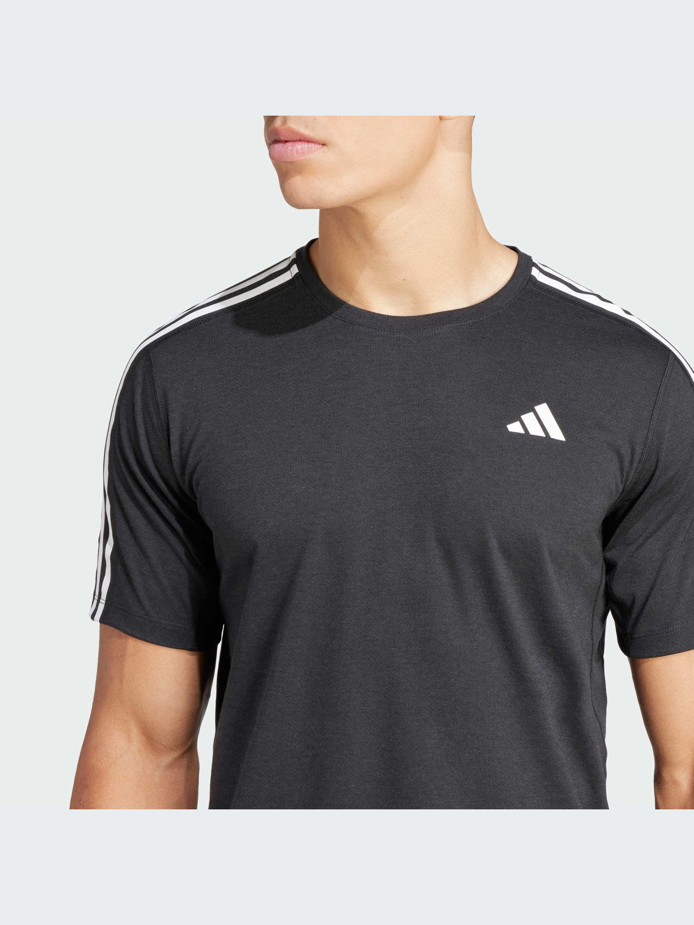 Спортивна футболка Adidas 3 Stripes модель IQ3834 Фото