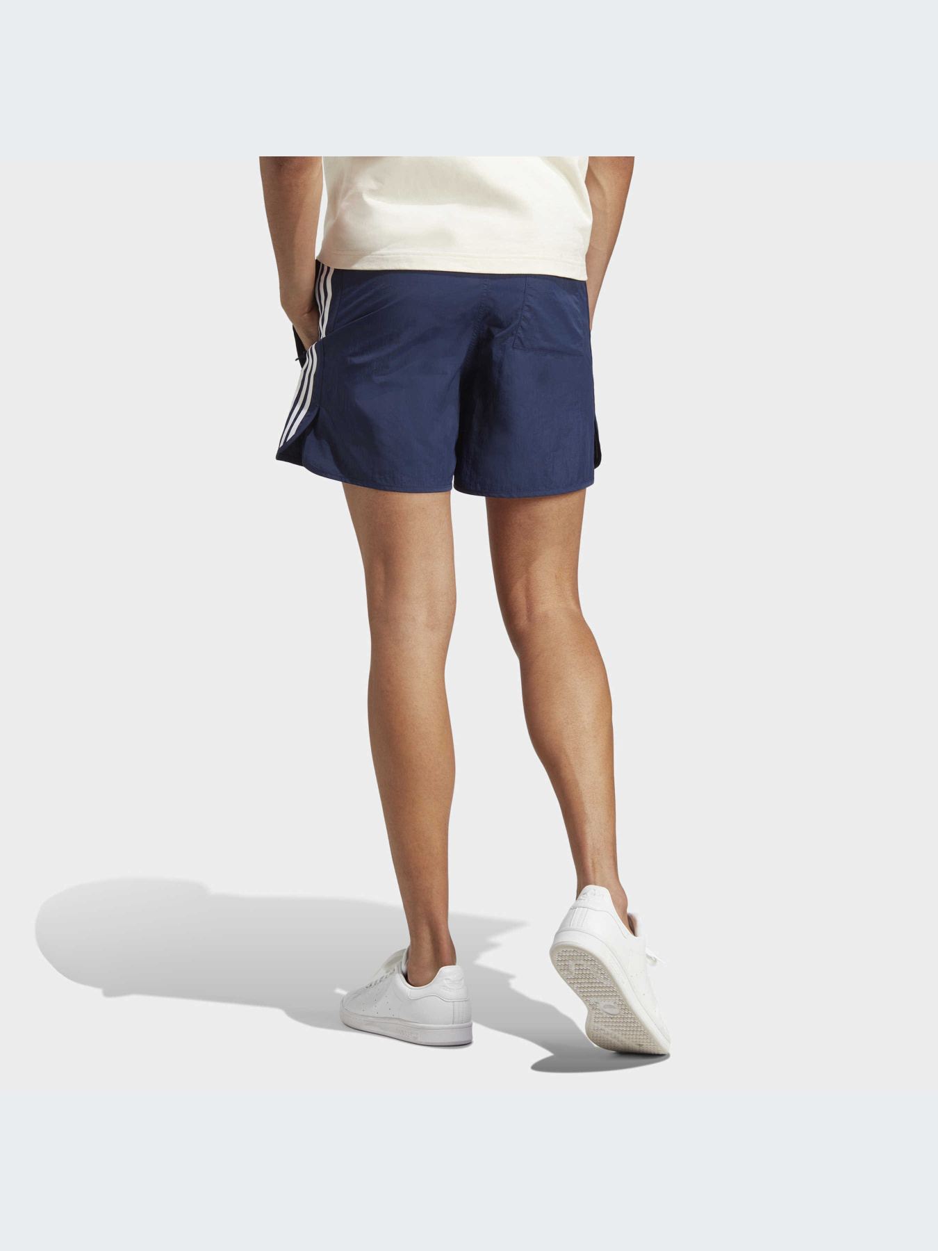 Повсякденні шорти Adidas модель IB9952 Фото