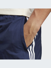 Повсякденні шорти Adidas модель IB9952 Фото