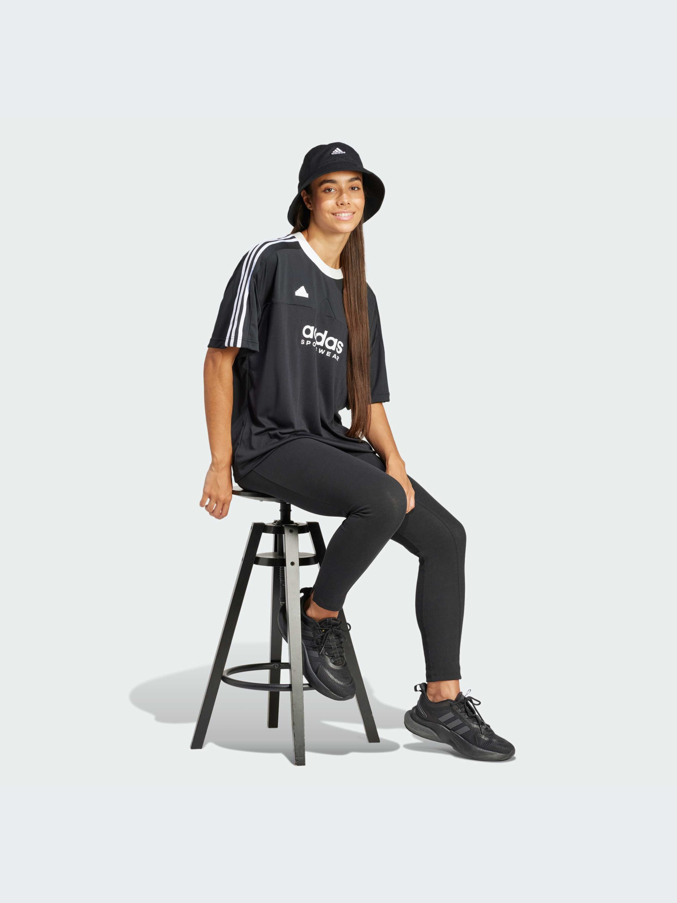 Леггинсы Adidas модель IP2281 Леггинсы Adidas модель IP2281 Фото