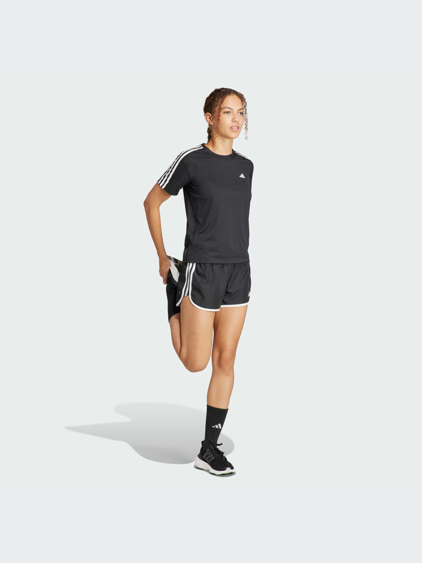 Спортивна футболка Adidas 3 Stripes модель IQ3875 Фото