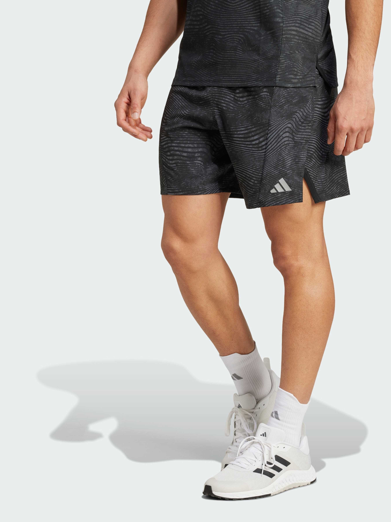 Шорты Adidas модель IV6117 Фото