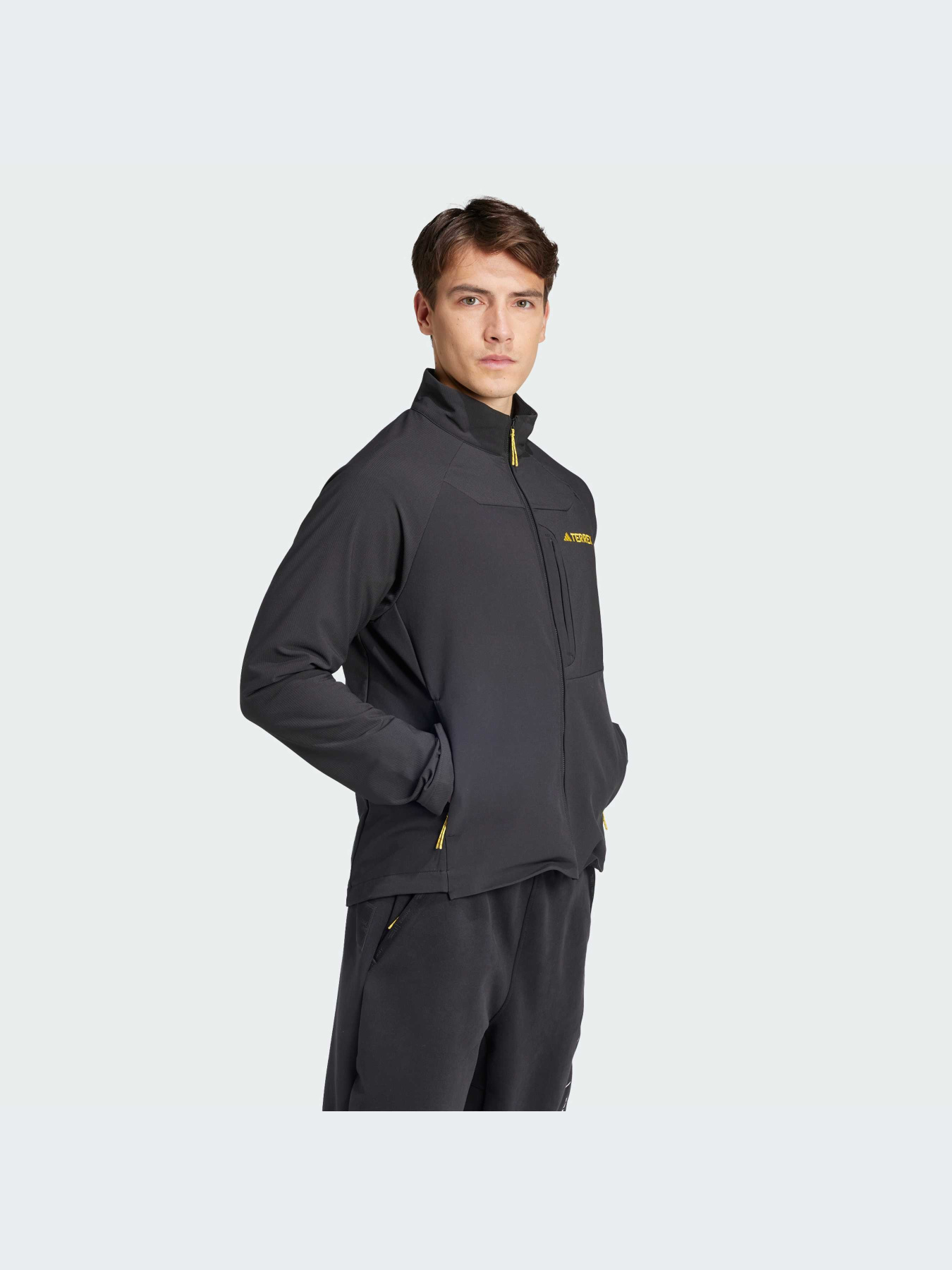 Вітровка Adidas модель IX7920 Фото