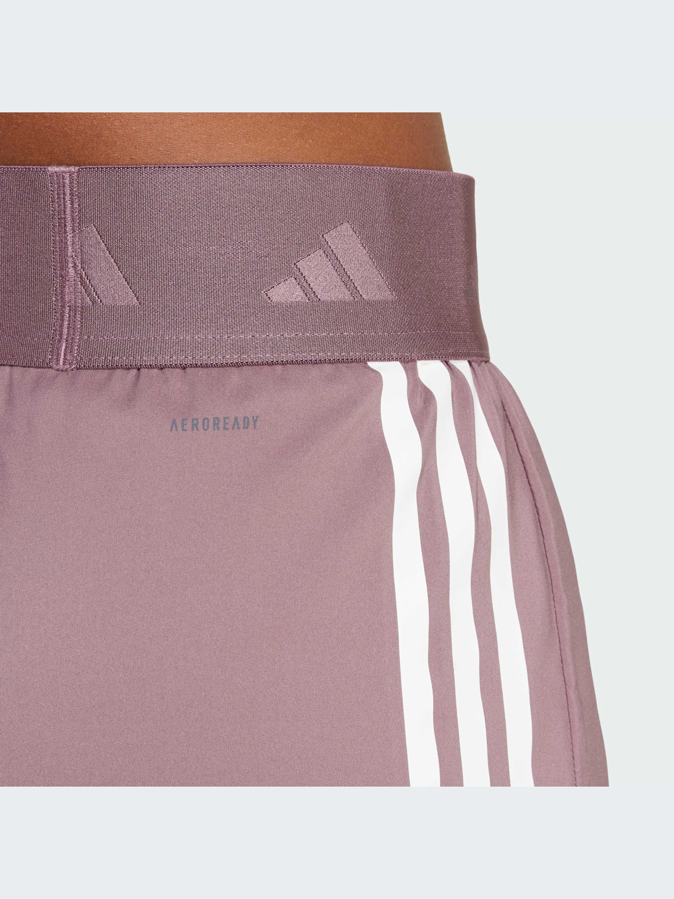 Спортивні шорти Adidas модель IX3220 Фото