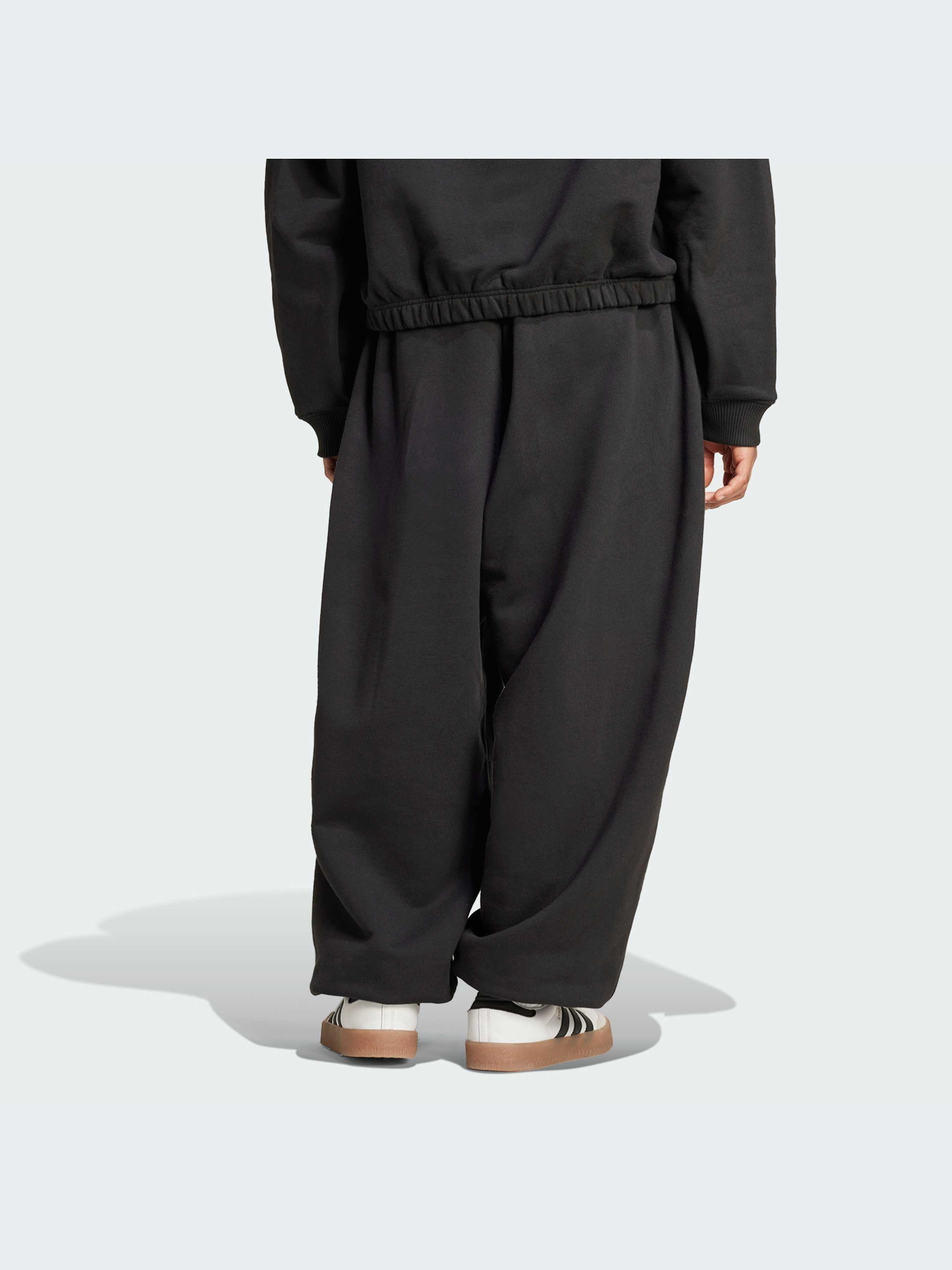 Джоггеры Adidas модель IW5744 Фото