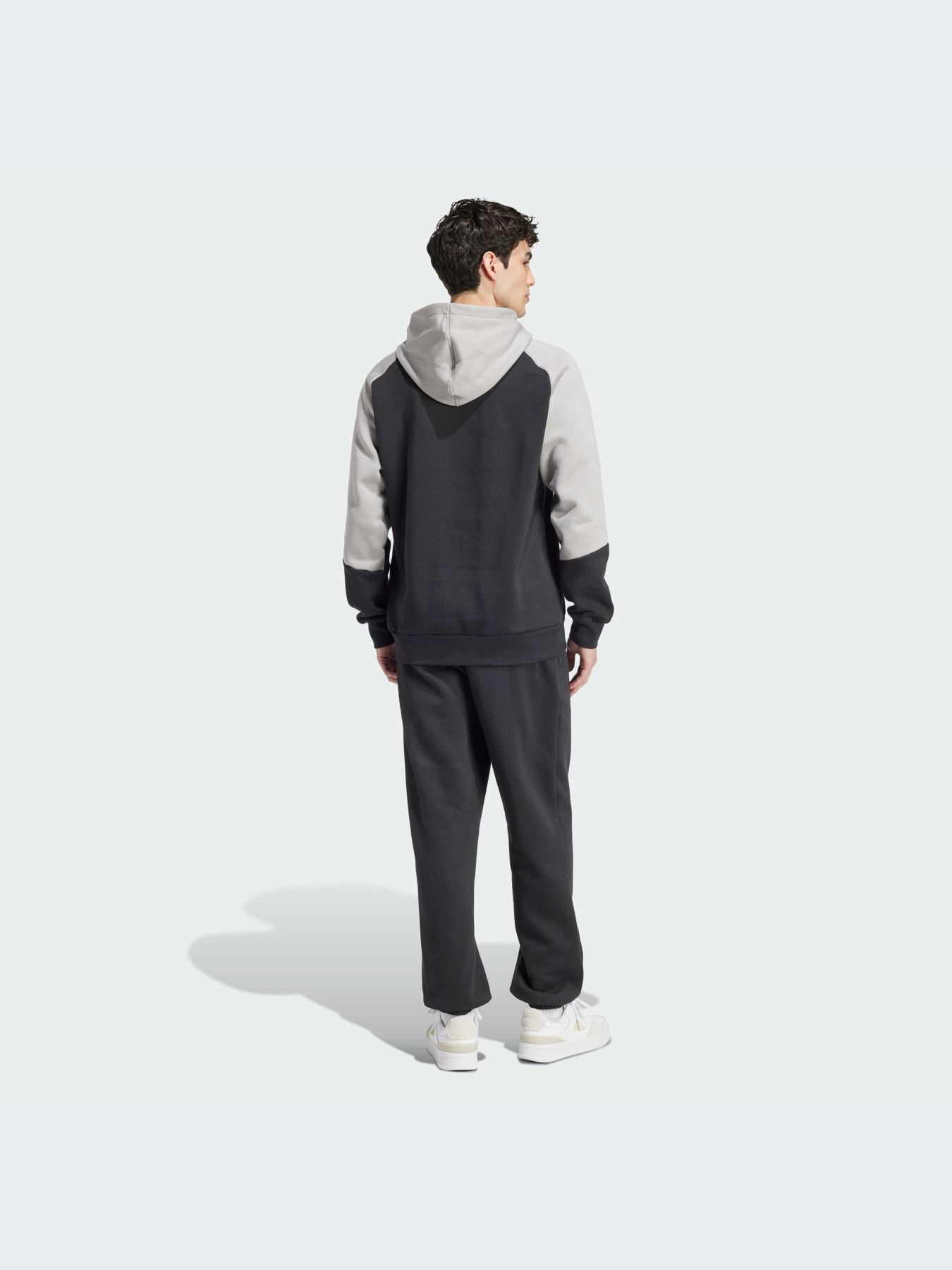 Спортивный костюм Adidas модель IY0300 Фото