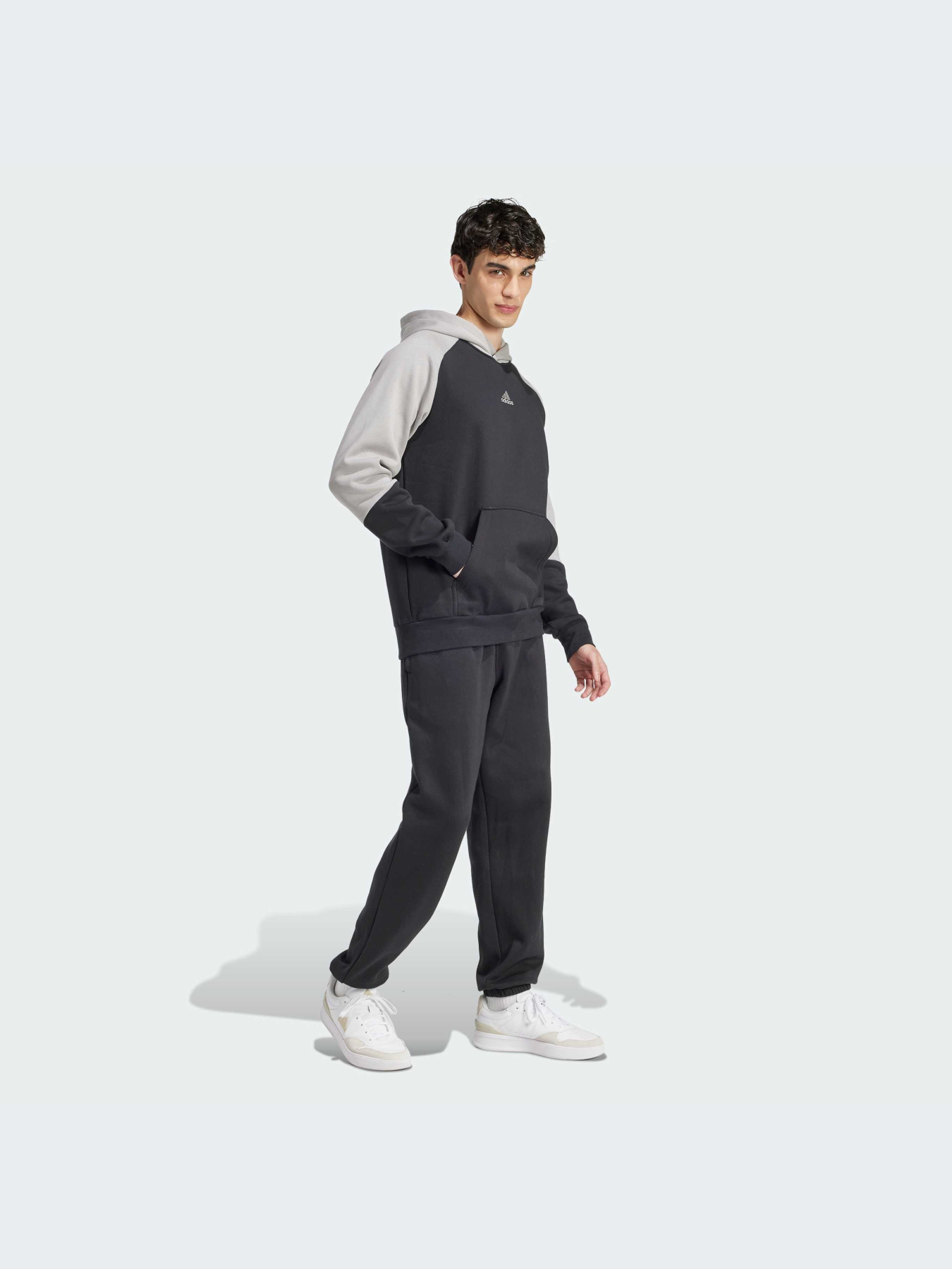 Спортивный костюм Adidas модель IY0300 Фото