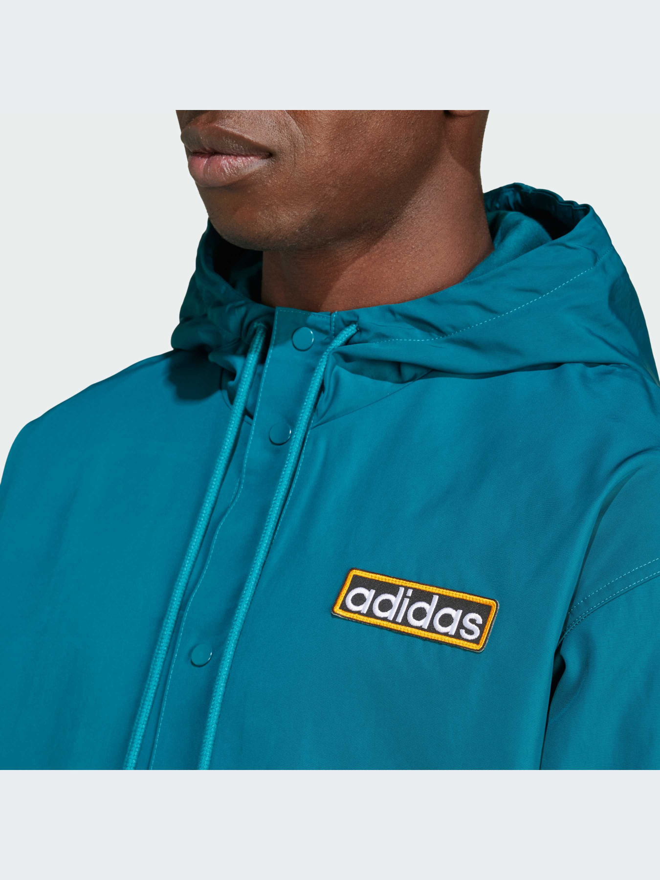 Ветровка Adidas Adicolor модель IW5811 Ветровка Adidas Adicolor модель IW5811 Фото